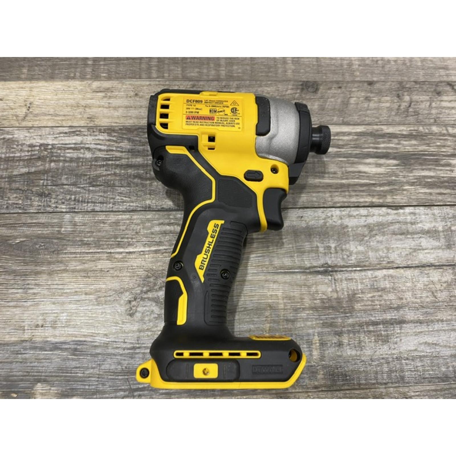 AS-IS DEWALT Atomic 20V Max Lithium-Ion Brushless Cordless Compact 1/4 in. Impact Driver Kit