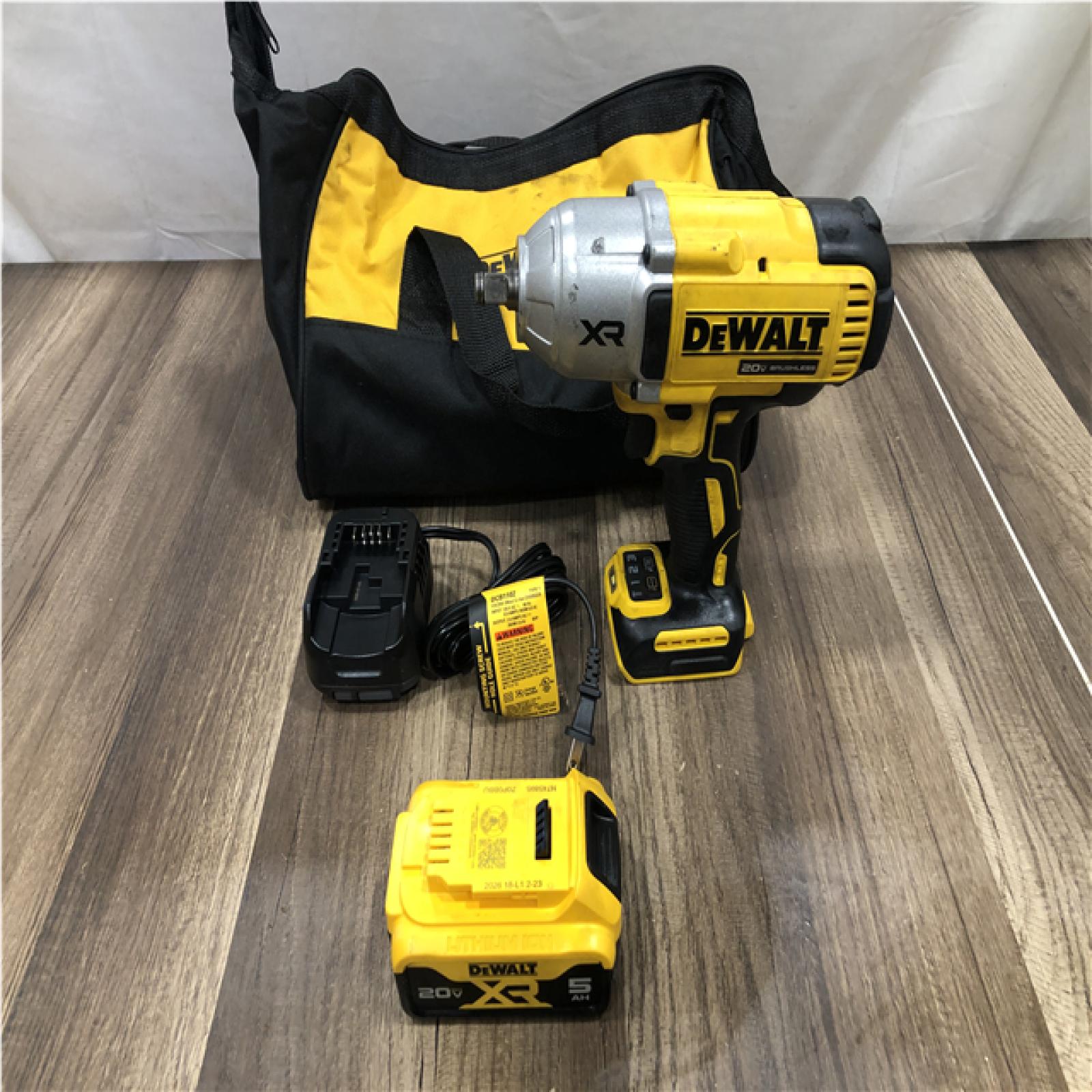 AS-IS DEWALT 20V MAX Lithium-Ion Cordless 1/2 in. Impact Wrench Kit