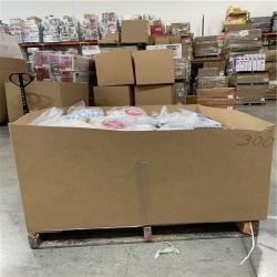 DALLAS LOCATION- NEW!- BULLSEYE MIXED CLOTHING PALLET (300 UNITS)