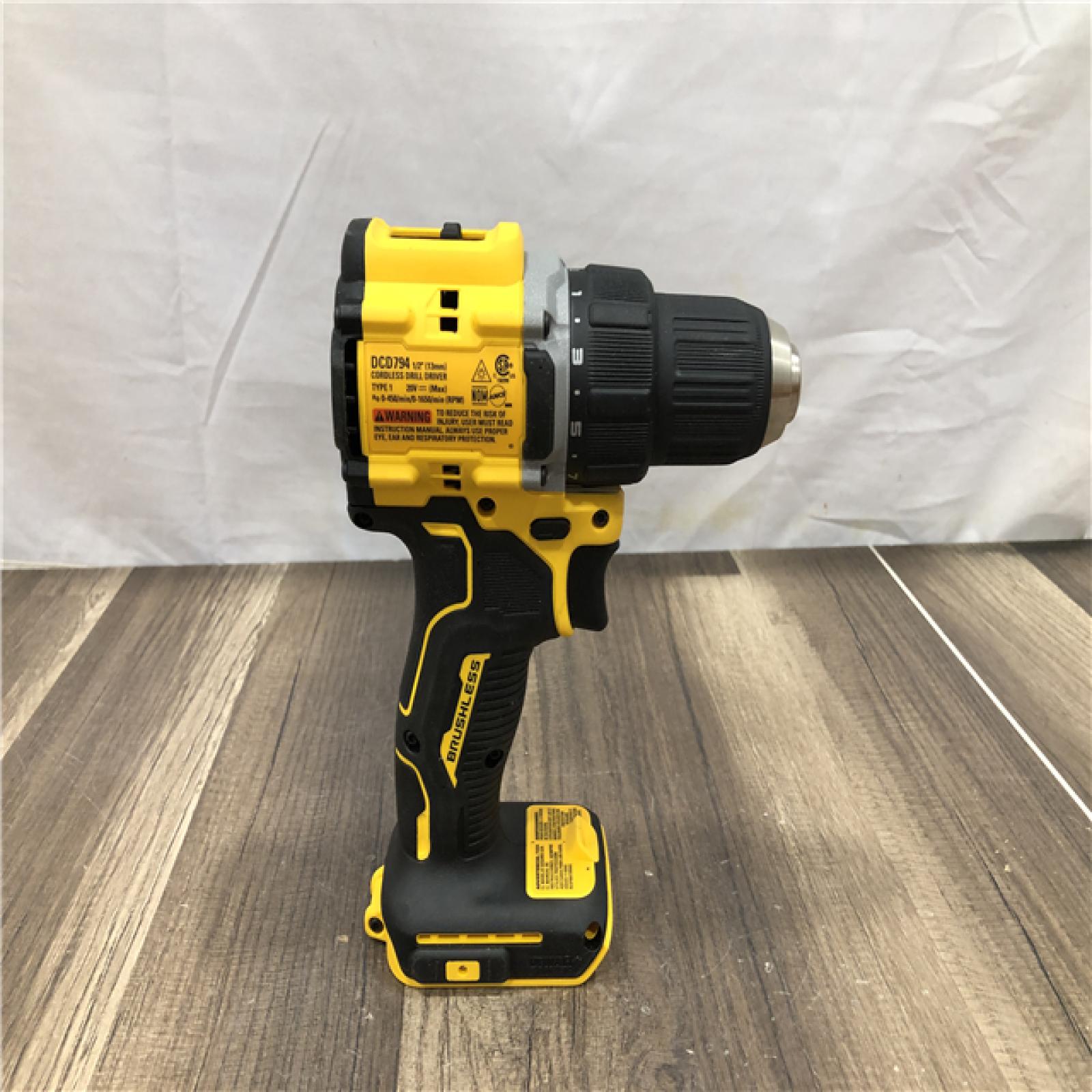 AS-IS DEWALT Atomic 20V Lithium-Ion Cordless Compact 1/2 in. Drill/Driver Kit