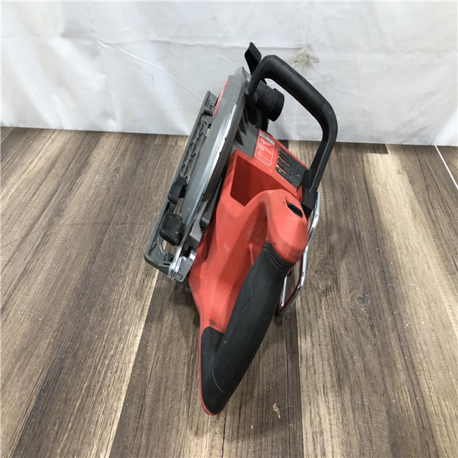 AS-IS Milwaukee FUEL 18V Lithium-Ion Cordless 7-1/4 in. Rear Handle Circular Saw (Tool-Only)