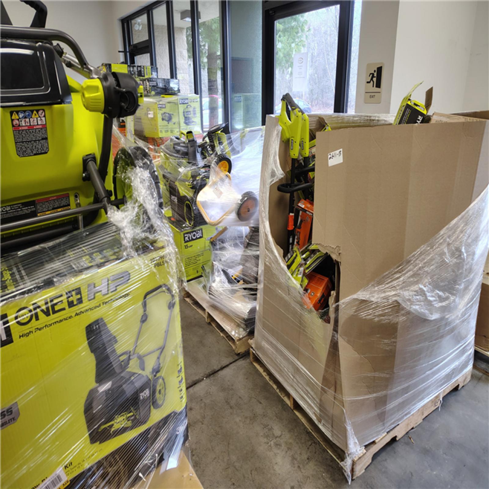 Pittston Location As-Is Power Tools Partial Truckload (12 Pallets) 2211-B