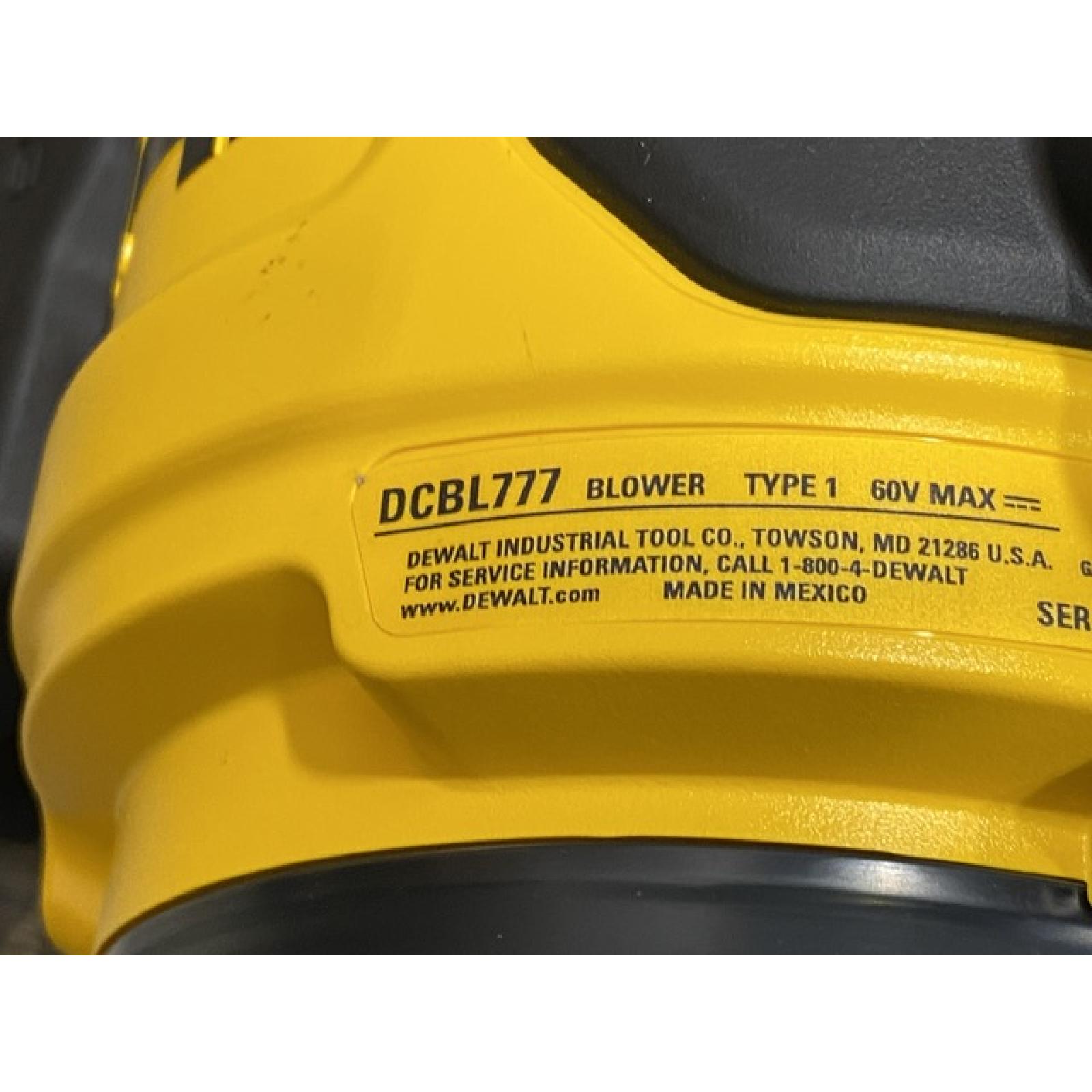 AS-IS DEWALT FLEXVOLT 60V MAX 160 MPH 760 CFM Brushless Cordless Axial Blower Kit