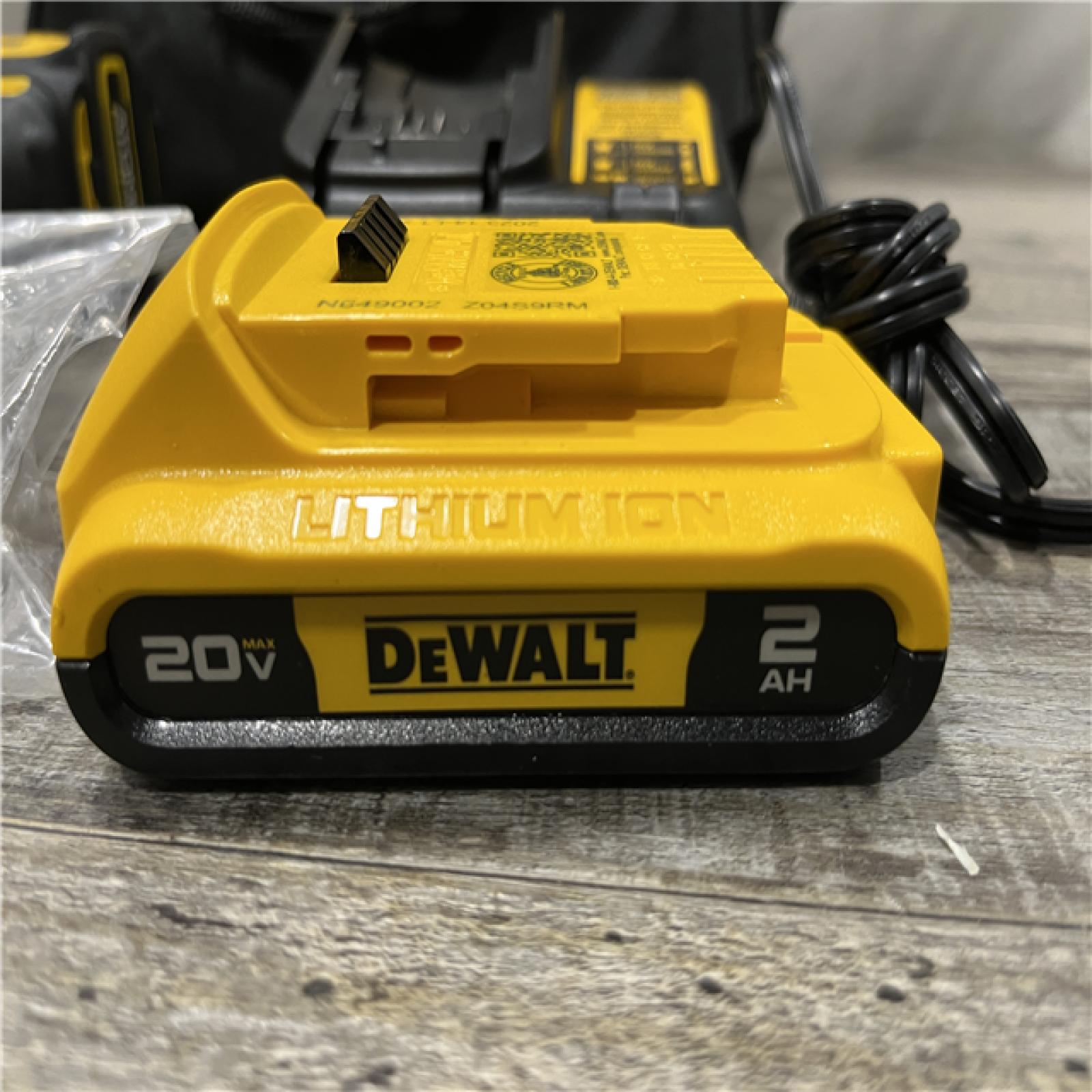 AS-IS DEWALT Atomic 20V Max Lithium-Ion Brushless Cordless Compact 1/4 in. Impact Driver Kit