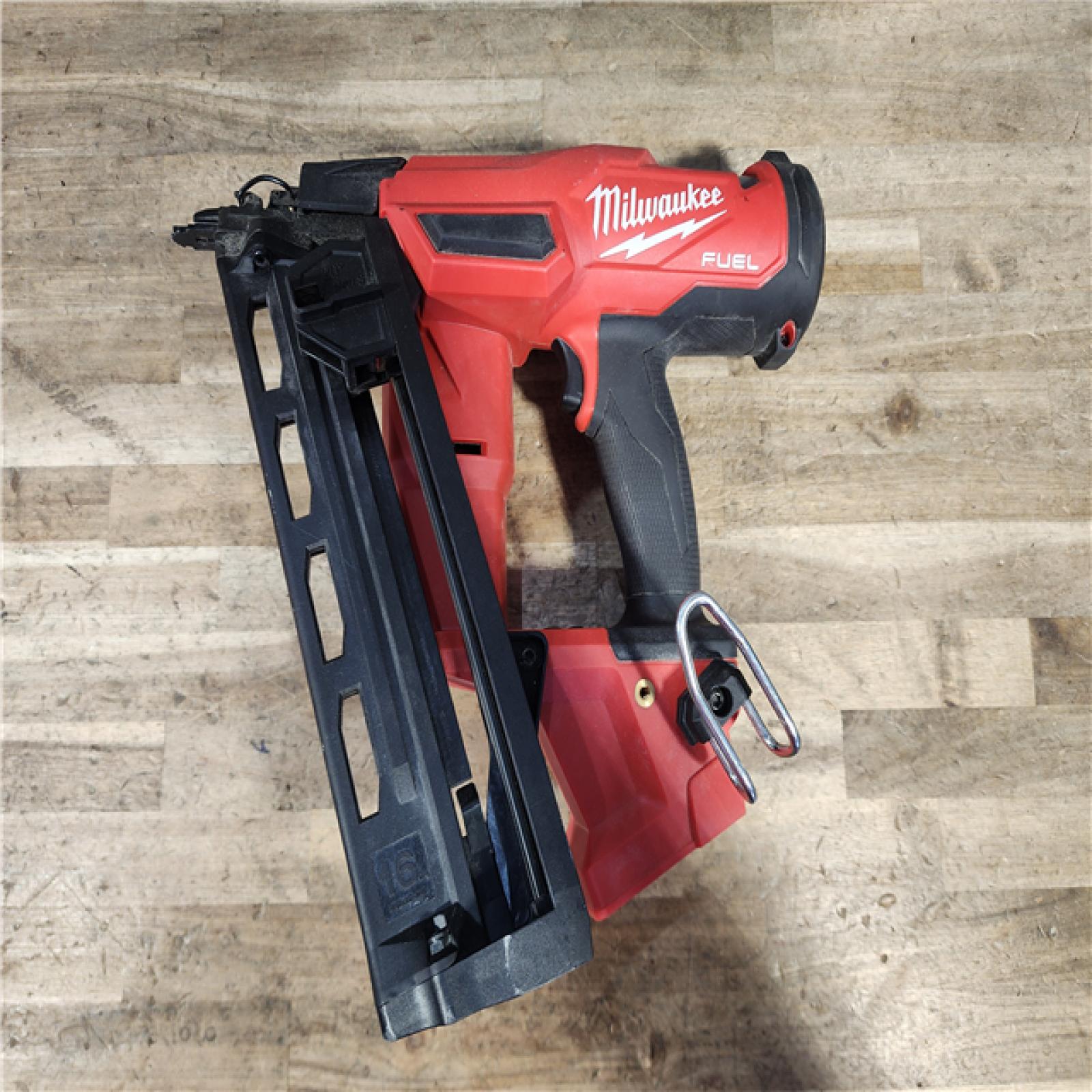 HOUSTON LOCATION - AS-IS Milwaukee  FUEL 18-Volt Lithium-Ion Brushless Cordless Gen II 16-Gauge Angled Finish Nailer (Tool-Only)