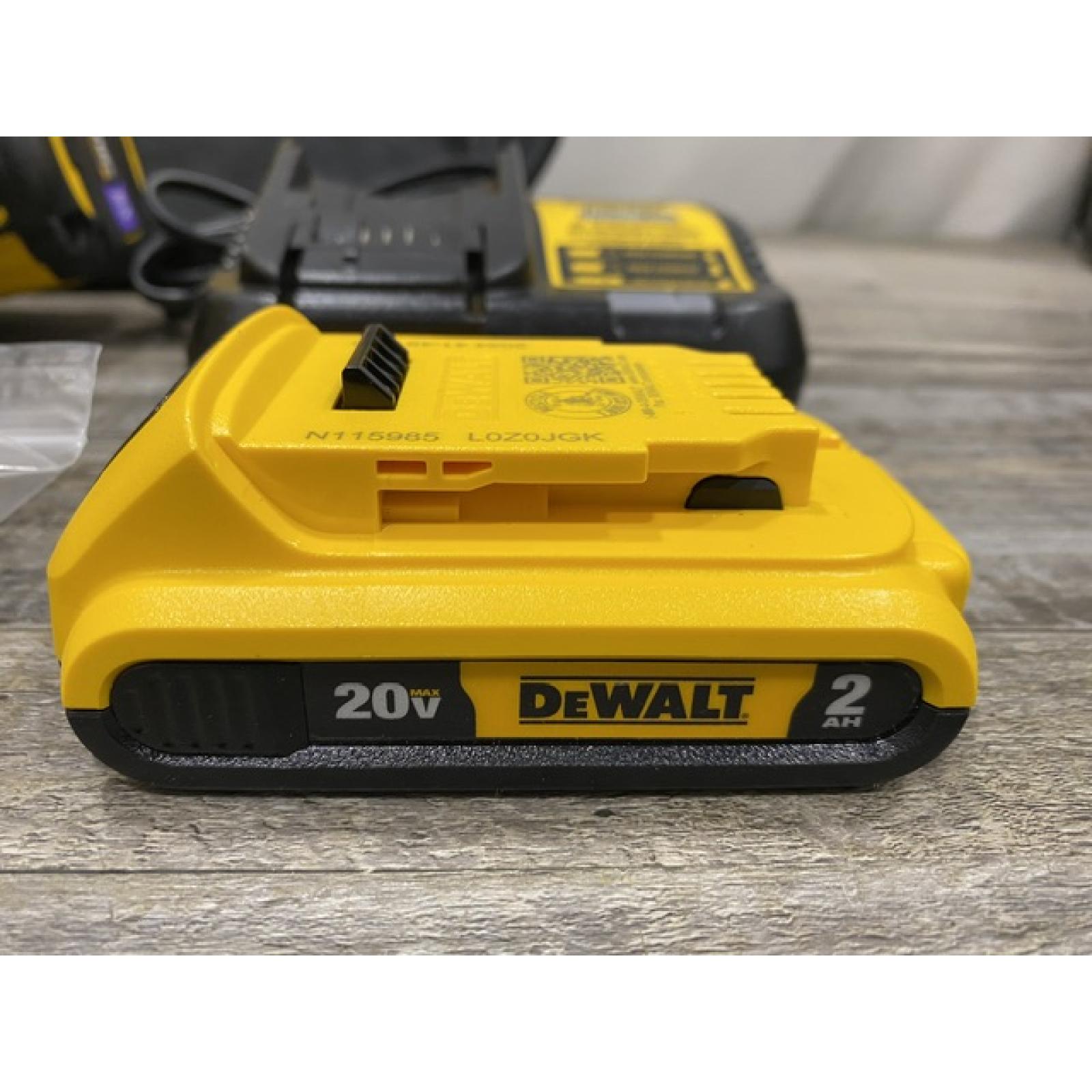 AS-IS DEWALT ATOMIC 20V MAX Lithium Ion Cordless 23 Gauge Pin Nailer Kit