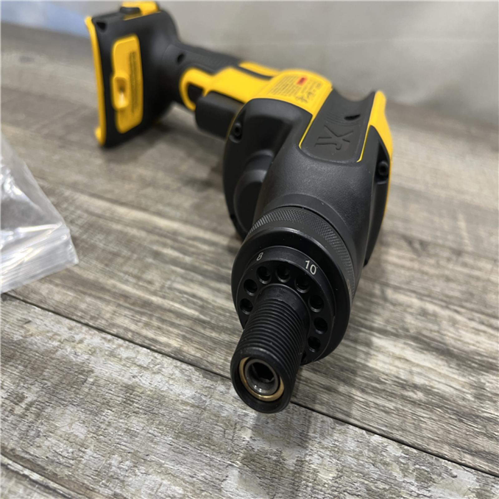 AS-IS DEWALT 20V MAX XR Cordless Brushless Drywall Screw Gun Threaded Clutch Housing (Tool Only)