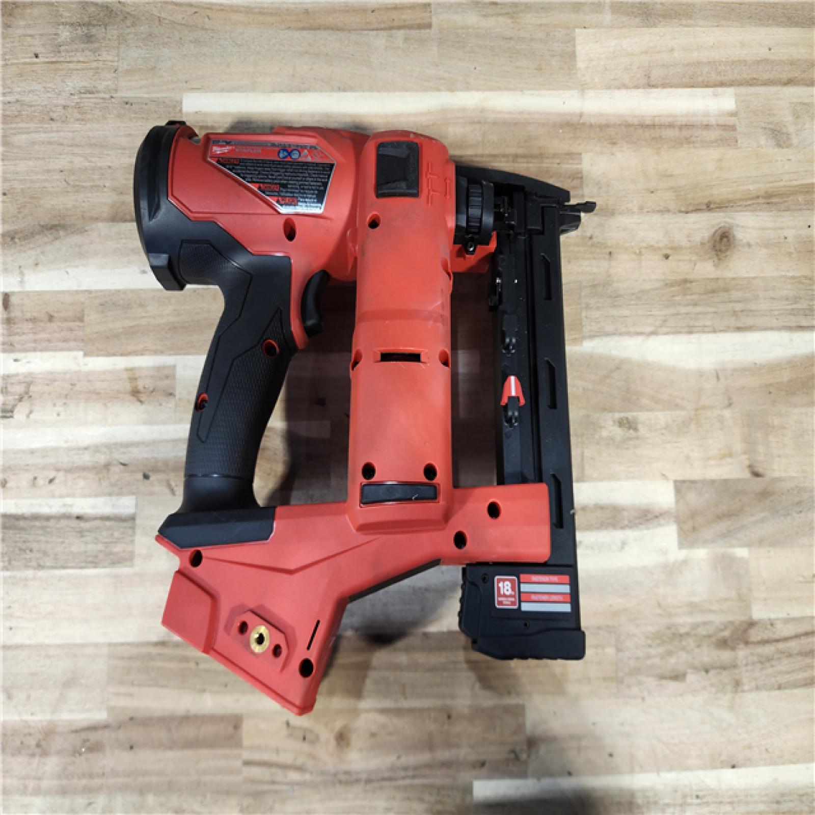 HOUSTON LOCATION - AS-IS Milwaukee  FUEL 18-Volt Lithium-Ion Brushless Cordless 18-Gauge 1/4 in. Narrow Crown Stapler (Tool-Only)