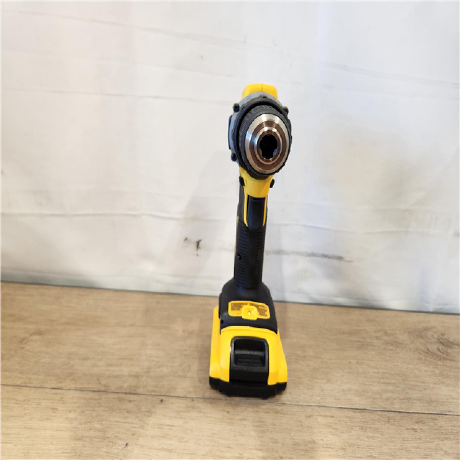 AS-IS- DEWALT DCD794D1 20V  Cordless.5 in Drill Driver  2 Ah