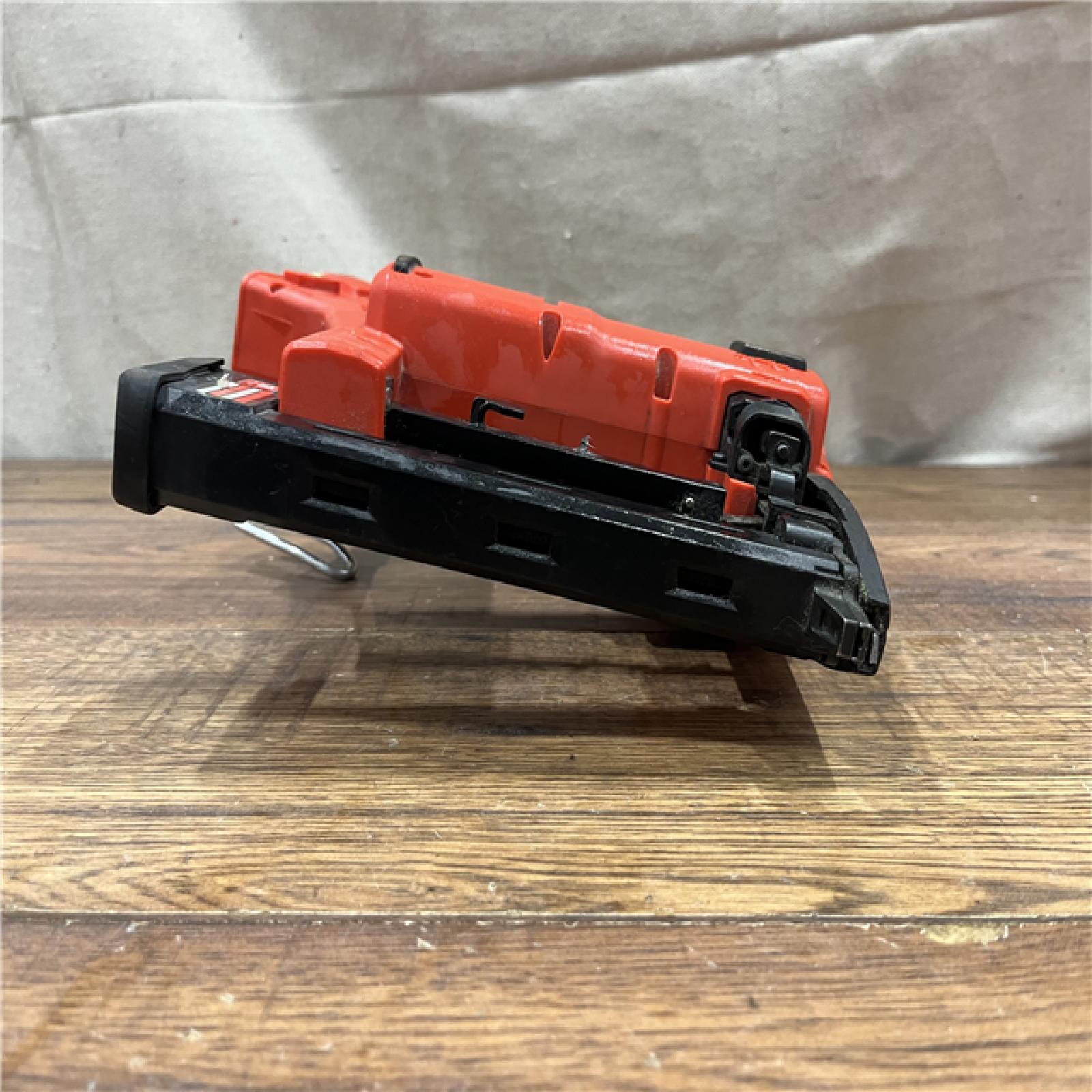 AS-IS MILWAUKEE M18 FUEL 18-Volt Lithium-Ion Brushless Cordless 18-Gauge 1/4 in. Narrow Crown Stapler (Tool-Only)