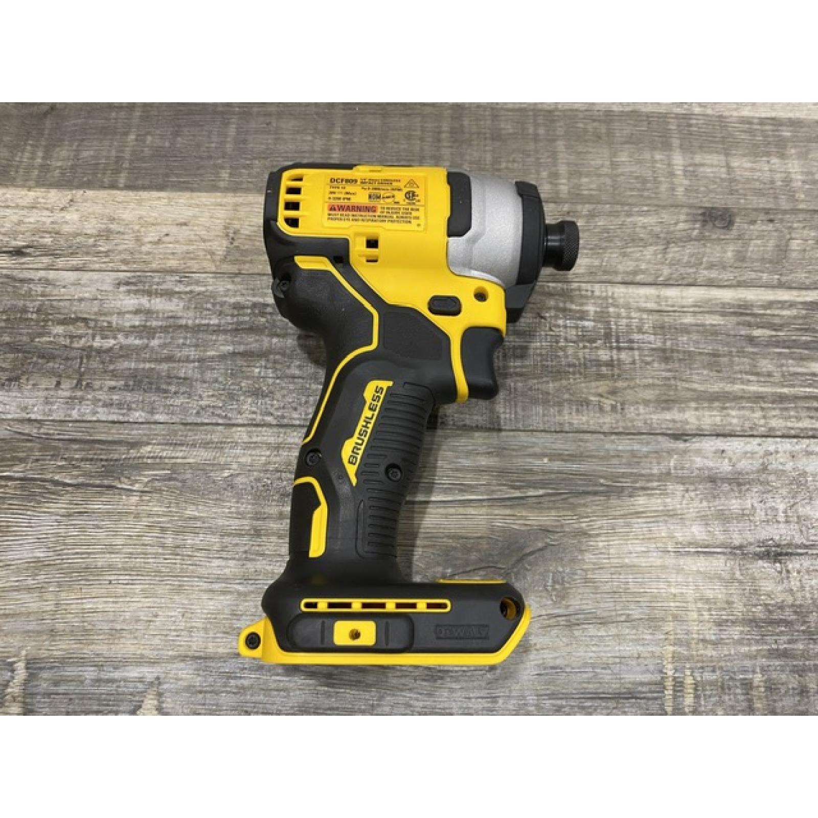 AS-IS DEWALT Atomic 20V Max Lithium-Ion Brushless Cordless Compact 1/4 in. Impact Driver Kit