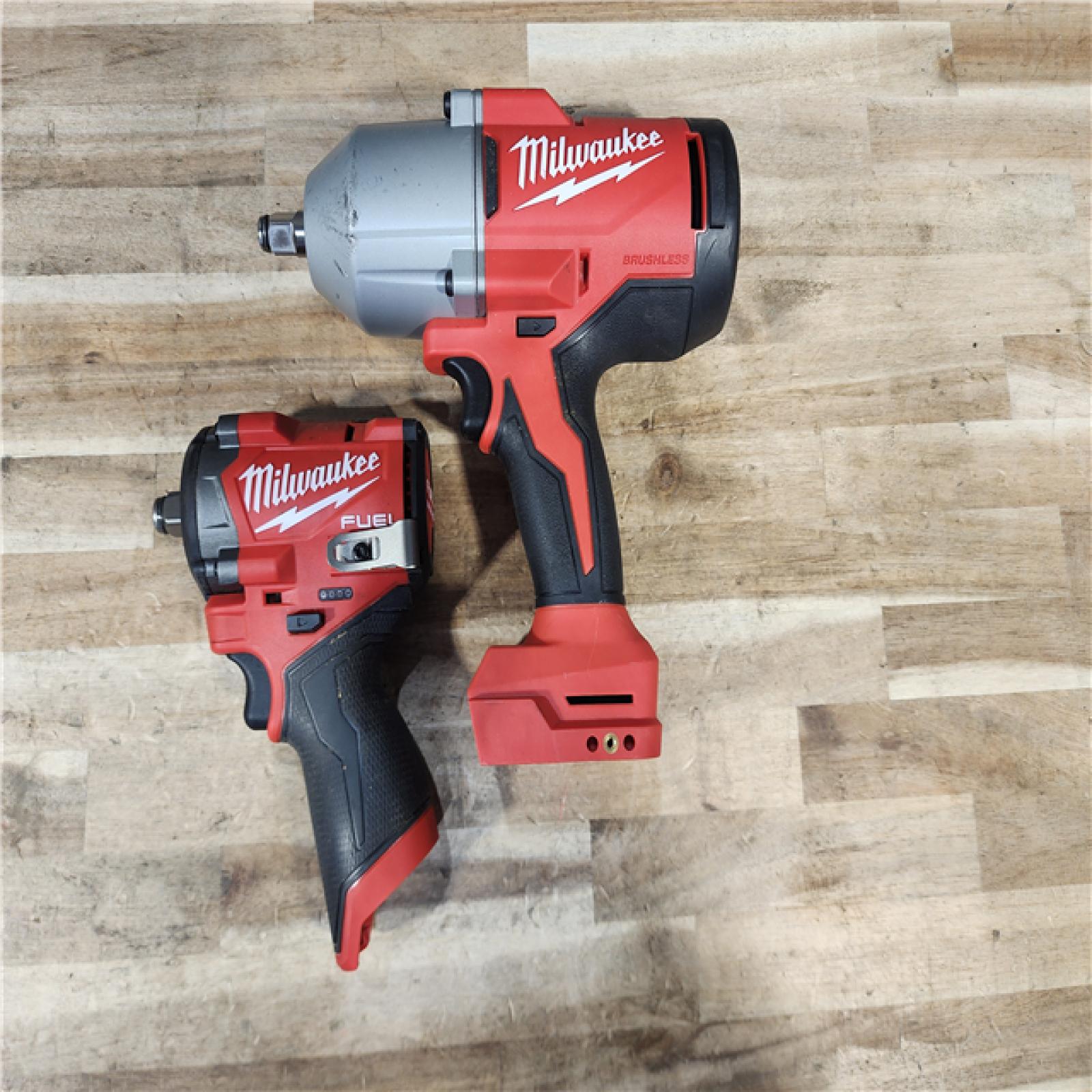 HOUSTON LOCATION - AS-IS MILWAUKEE 2 TOOL COMBO KIT W/ (2) BATTERY & CHARGER