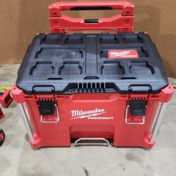 HOUSTON LOCATION - AS-IS (APPEARS LIKE NEW) Milwaukee Electric - M18 4-Tool Combo KIT