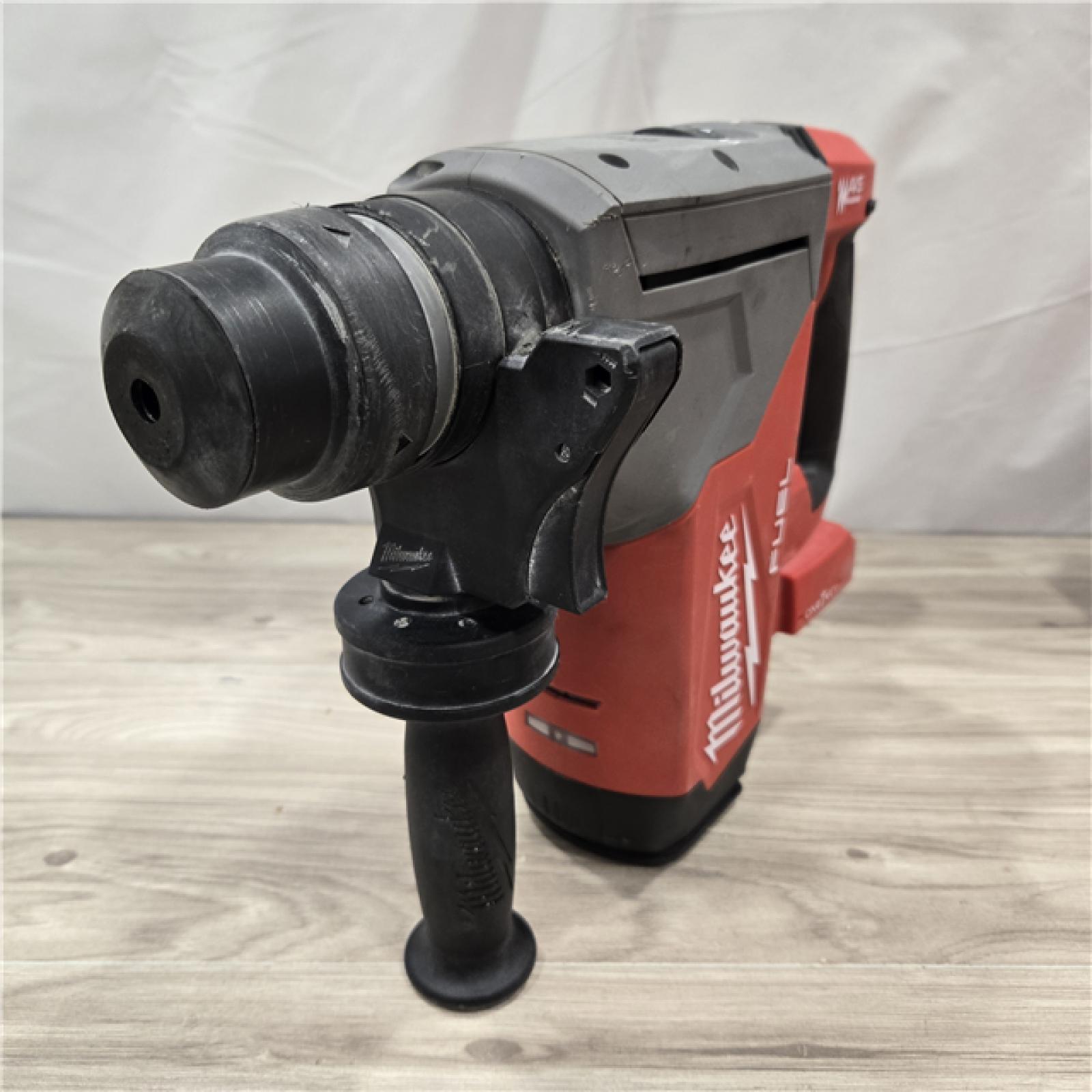 AS-IS  Milwaukee 2915-20 M18 FUEL 18V Cordless SDS-Plus 1-1/8 in. Rotary Hammer Drill (Tool-Only)