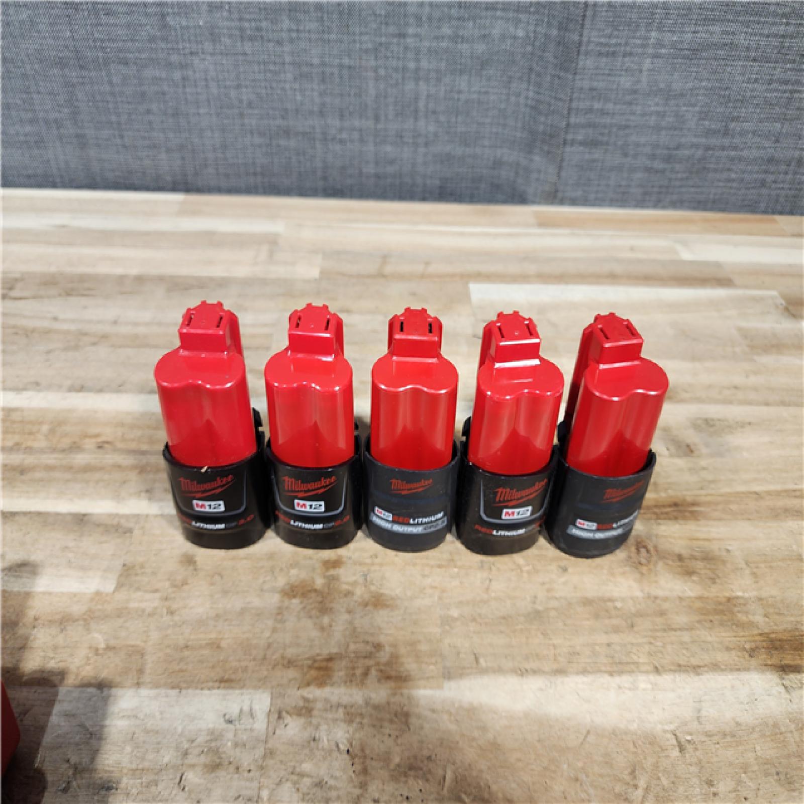 HOUSTON LOCATION - AS-IS HOUSTON LOCATION - AS-IS MILWAUKEE BATTERY PACK QTY - 10