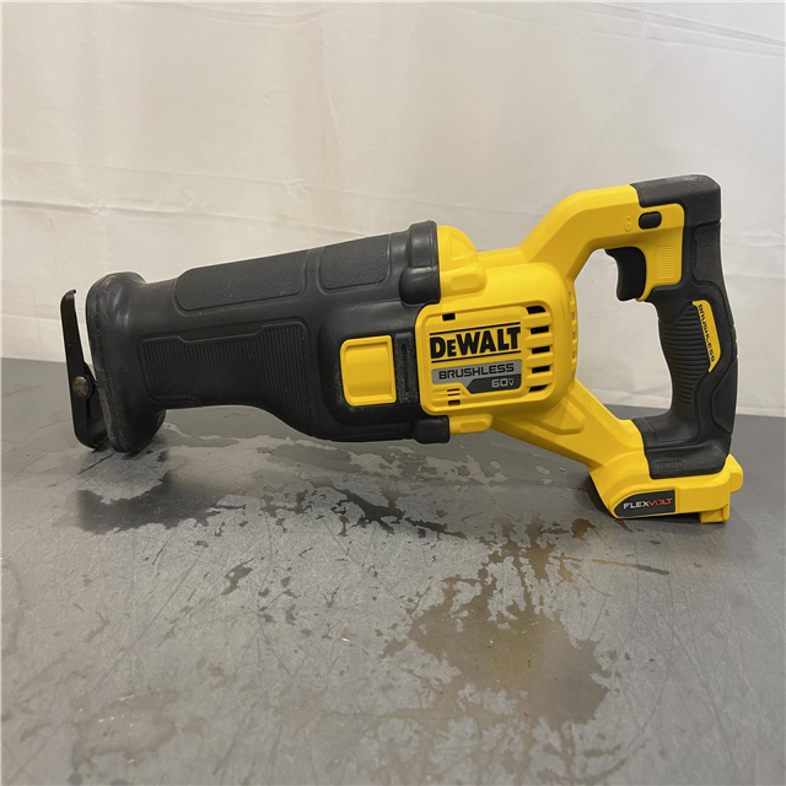 AS-IS - DeWalt FLEXVOLT 60V MAX Cordless Brushless Reciprocating Saw