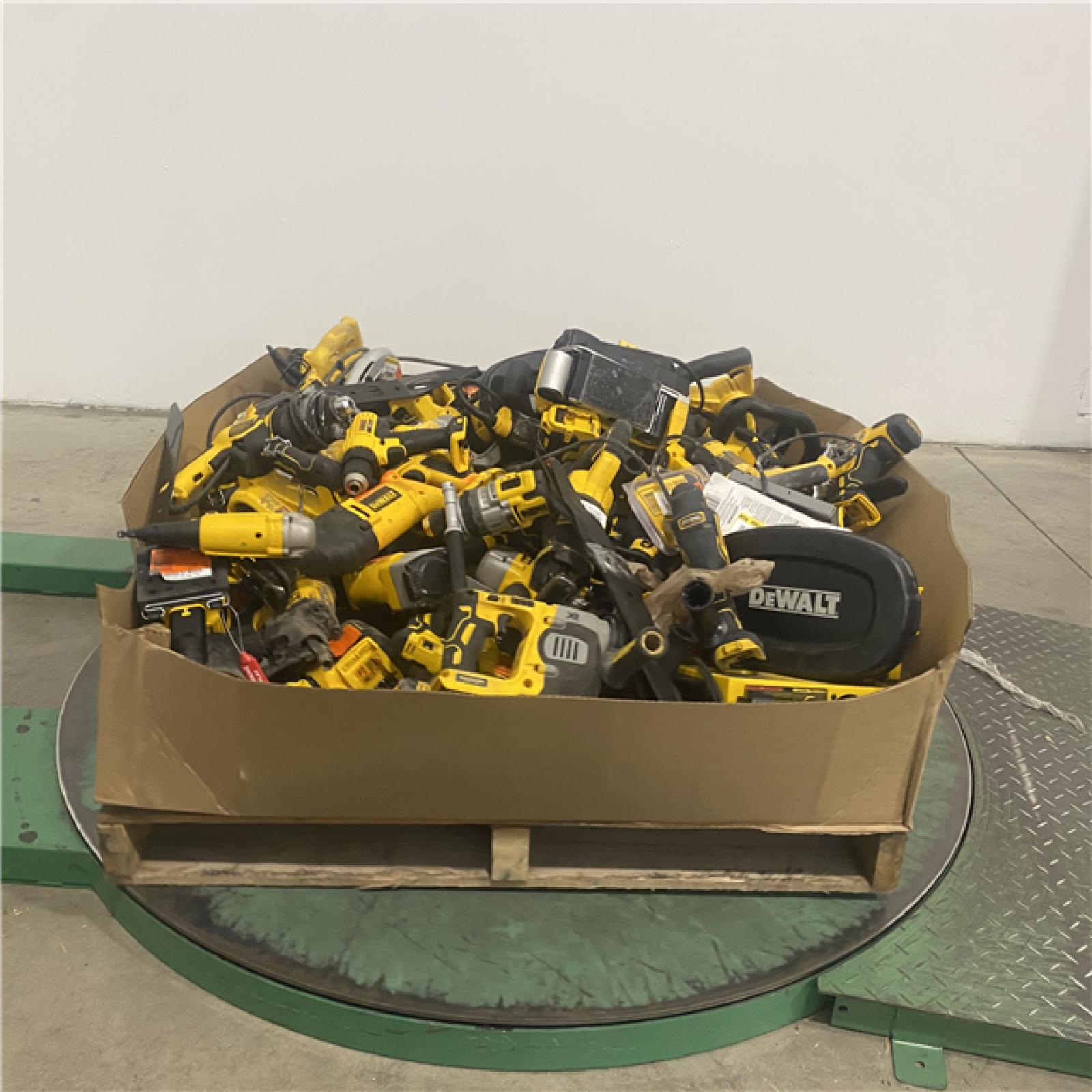 Dallas Location - As-Is DEWALT Tool Pallet