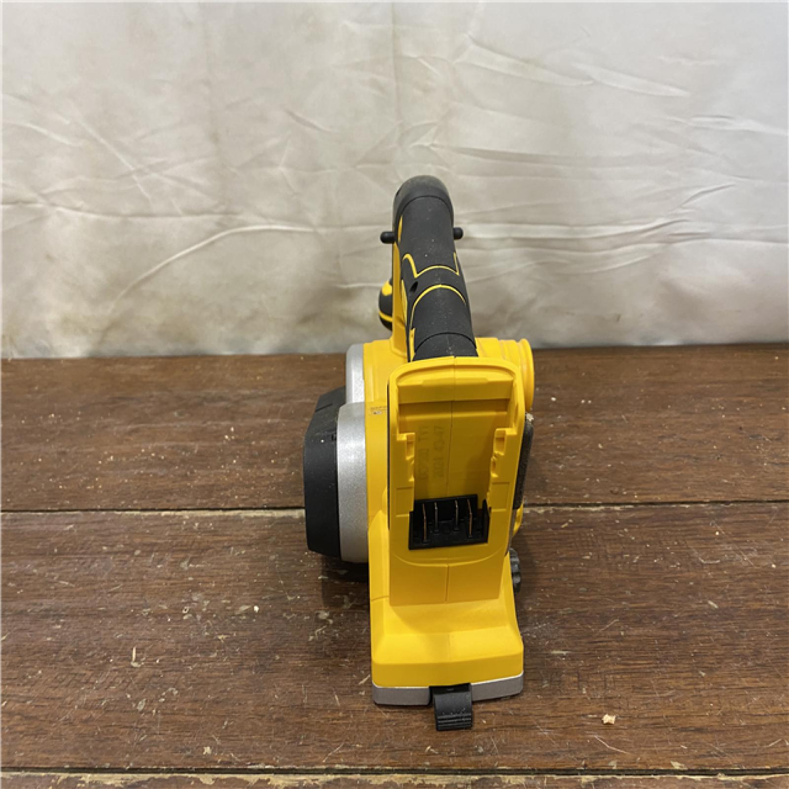 AS-IS DEWALT DCP580B 20V MAX Lithium Ion Brushless Planer