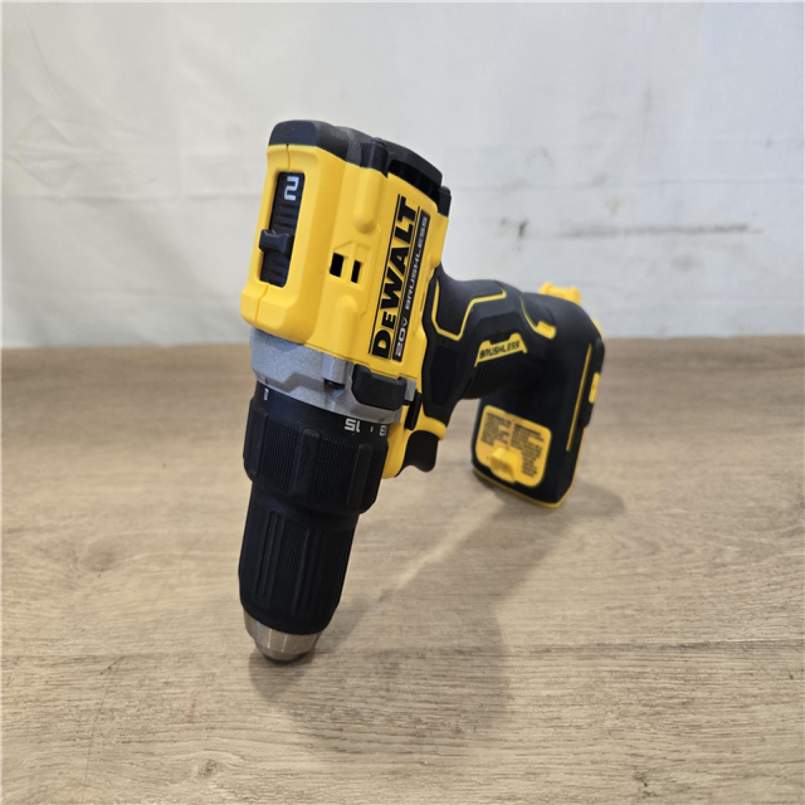 AS-IS DEWALT Atomic 20V Cordless Compact 1/2 in. Drill/Driver Kit