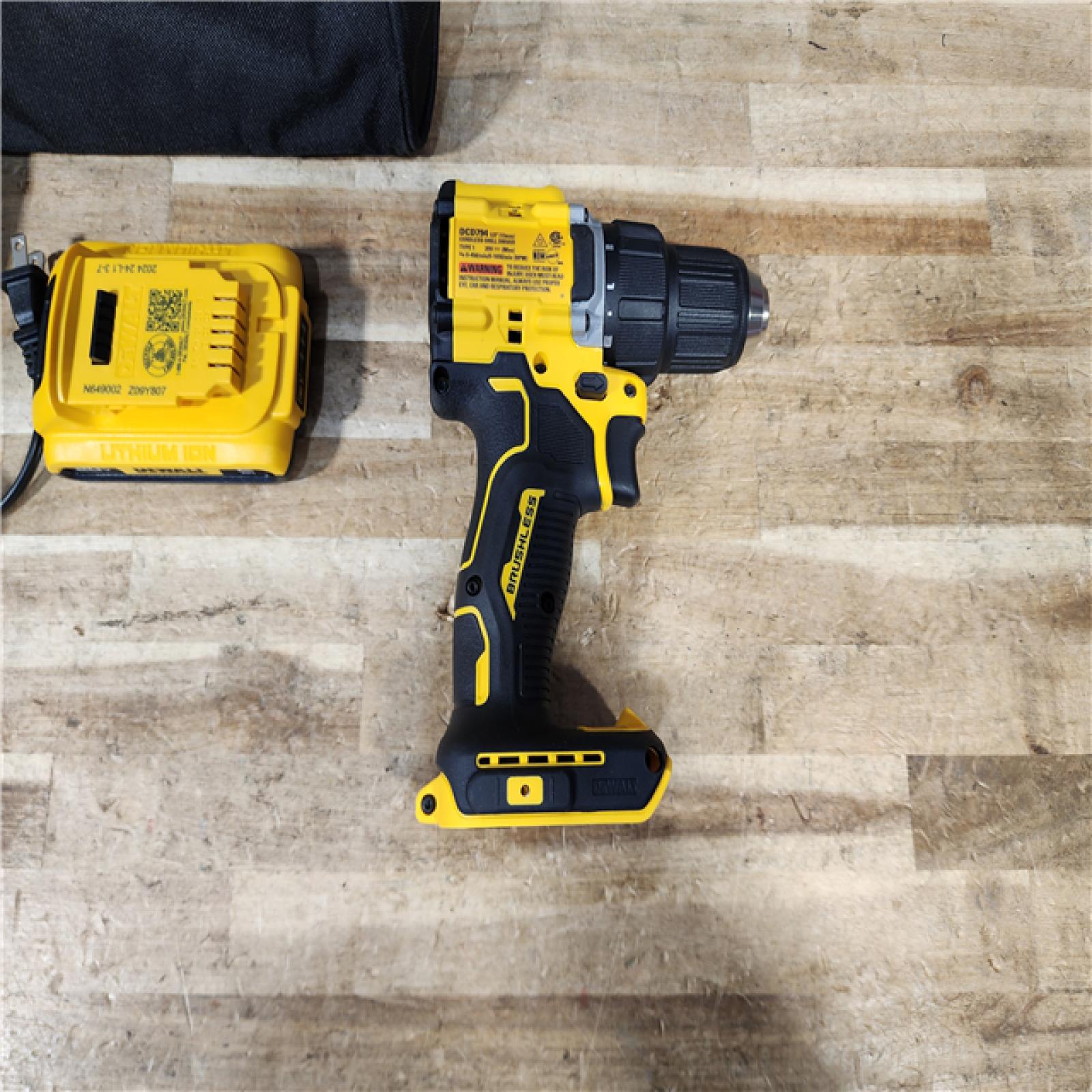 HOUSTON LOCATION - AS - IS DEWALT Atomic 20V Lithium-Ion Cordless Compact 1/2 in. Drill/Driver Kit