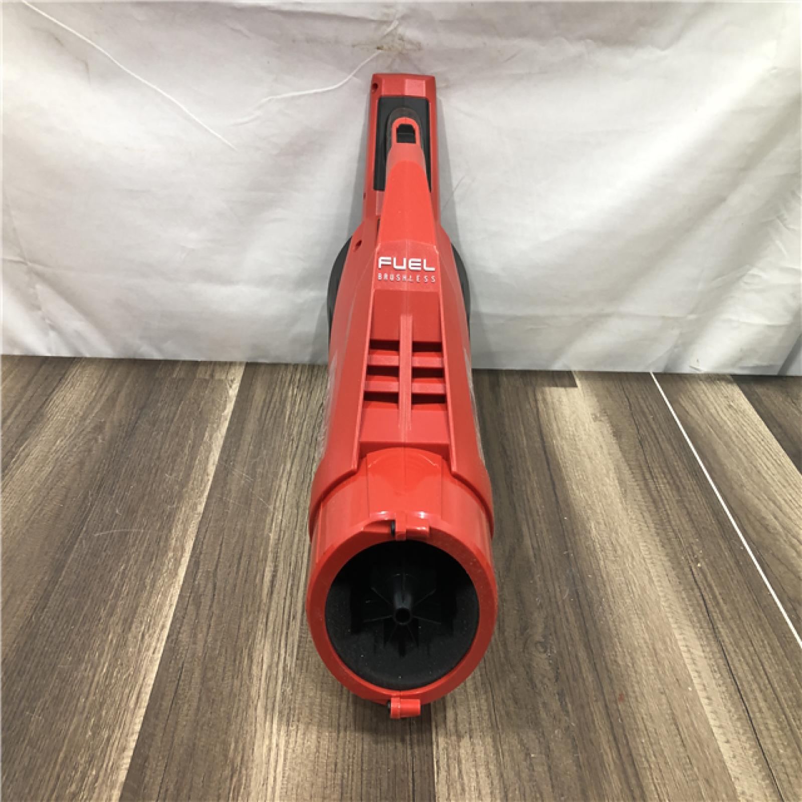 AS-IS Milwaukee FUEL 120 MPH 500 CFM 18V Brushless Cordless Battery Powered Leaf Blower Kit