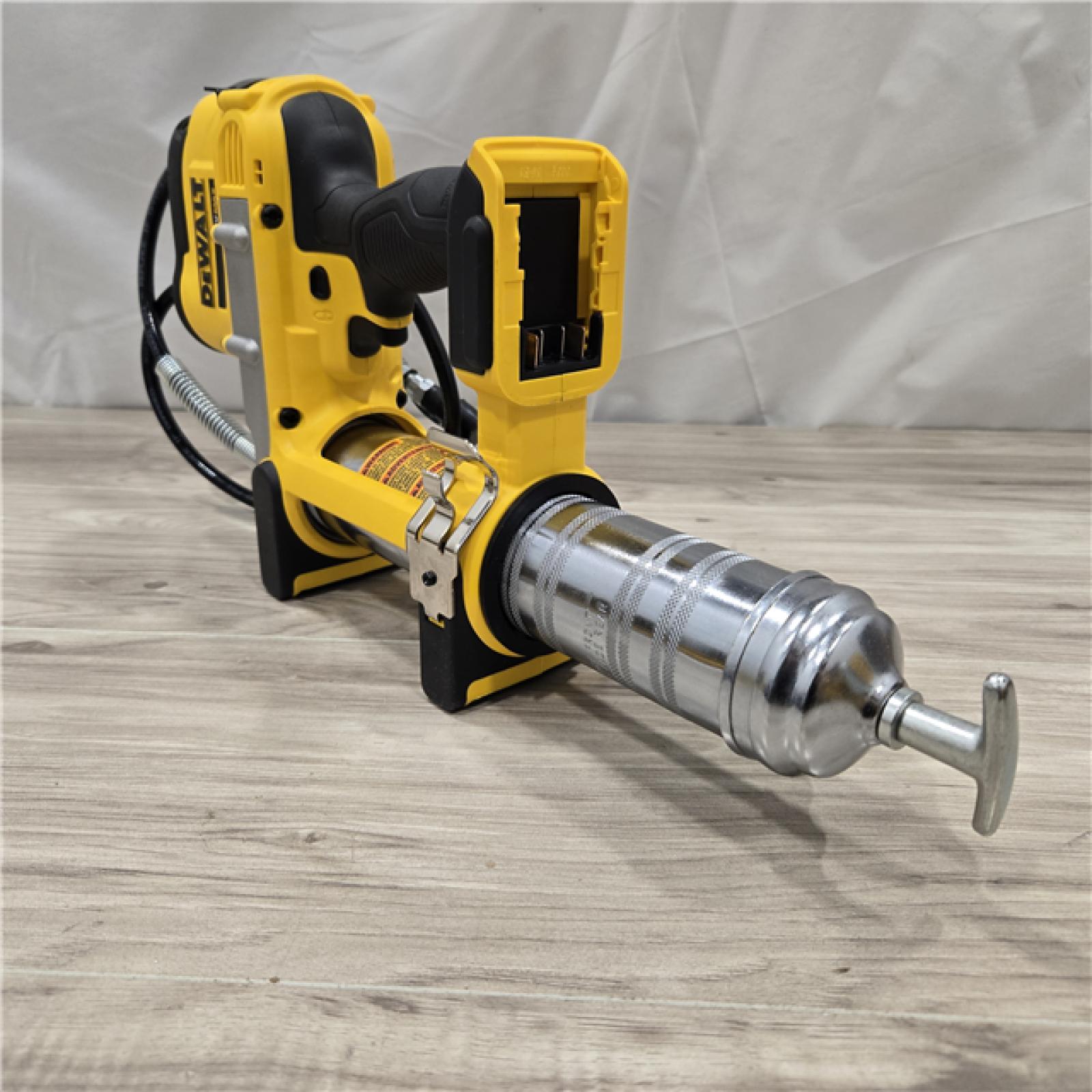 AS-IS DEWALT DCGG571B 20V MAX Cordless Grease Gun (Bare Tool)