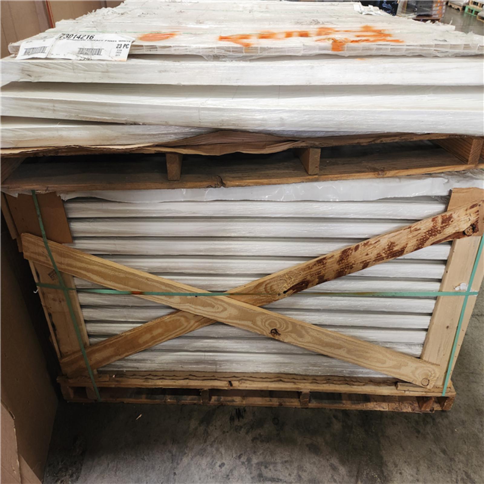 Phoenix AS-IS Veranda Linden 6 ft. H x 6 ft. W Windham Privacy Panel White (Unassembled) Pallet (23-Pieces)