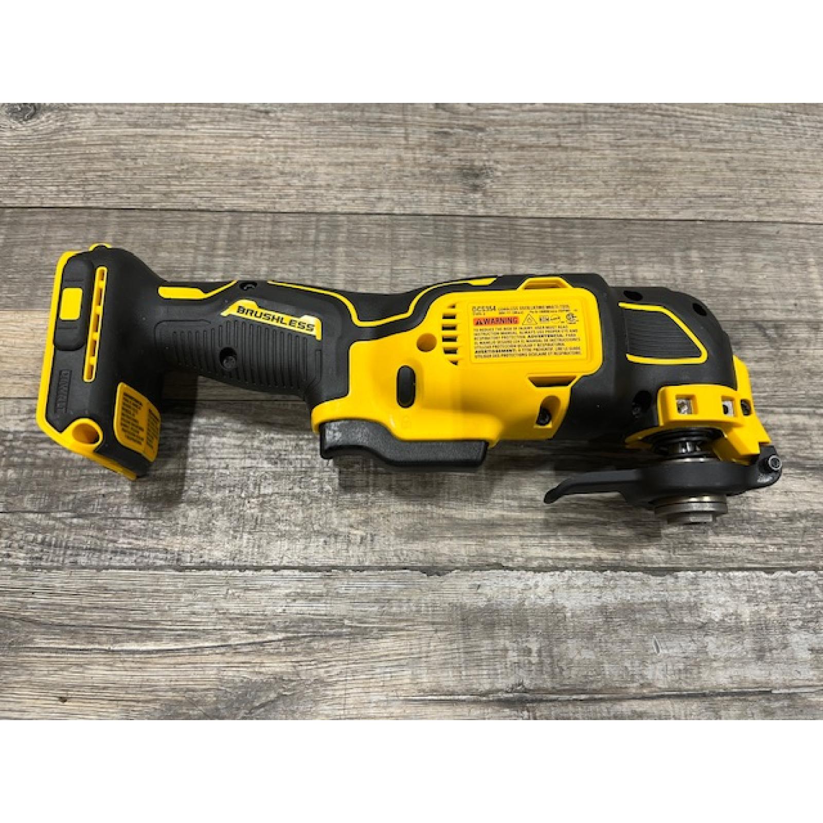 AS-IS DEWALT ATOMIC 20V MAX Cordless Brushless Oscillating Multi Tool Kit