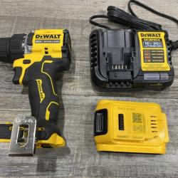 AS-IS DEWALT Atomic 20V Lithium-Ion Cordless Compact 1/2 in. Drill/Driver Kit