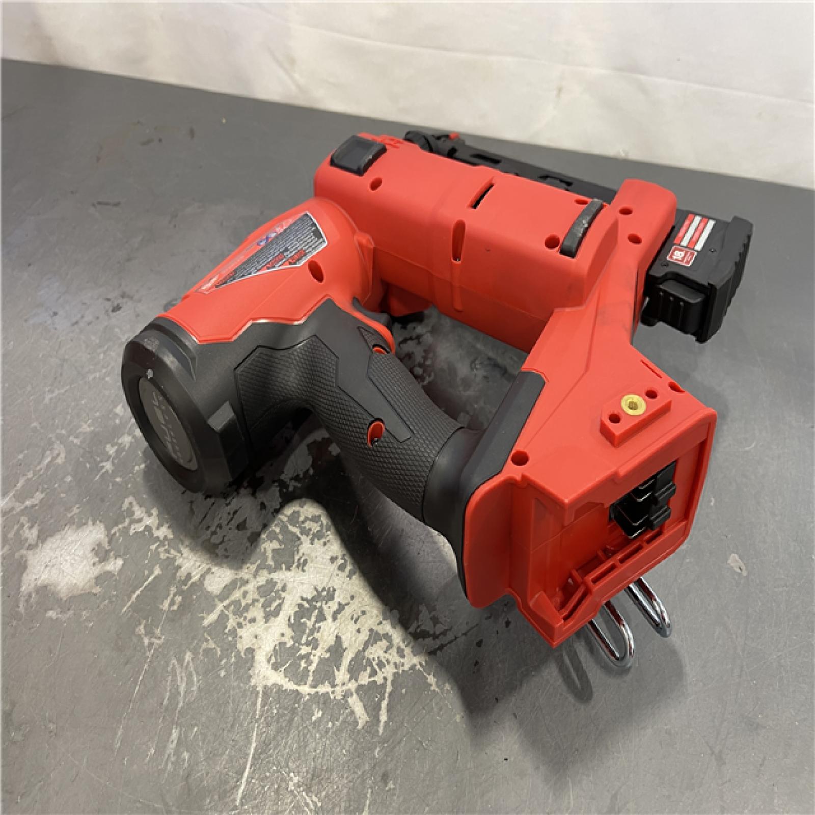 AS-IS - Milwaukee M18 FUEL 18-Volt Lithium-Ion Brushless Cordless 18-Gauge 1/4 in. Narrow Crown Stapler