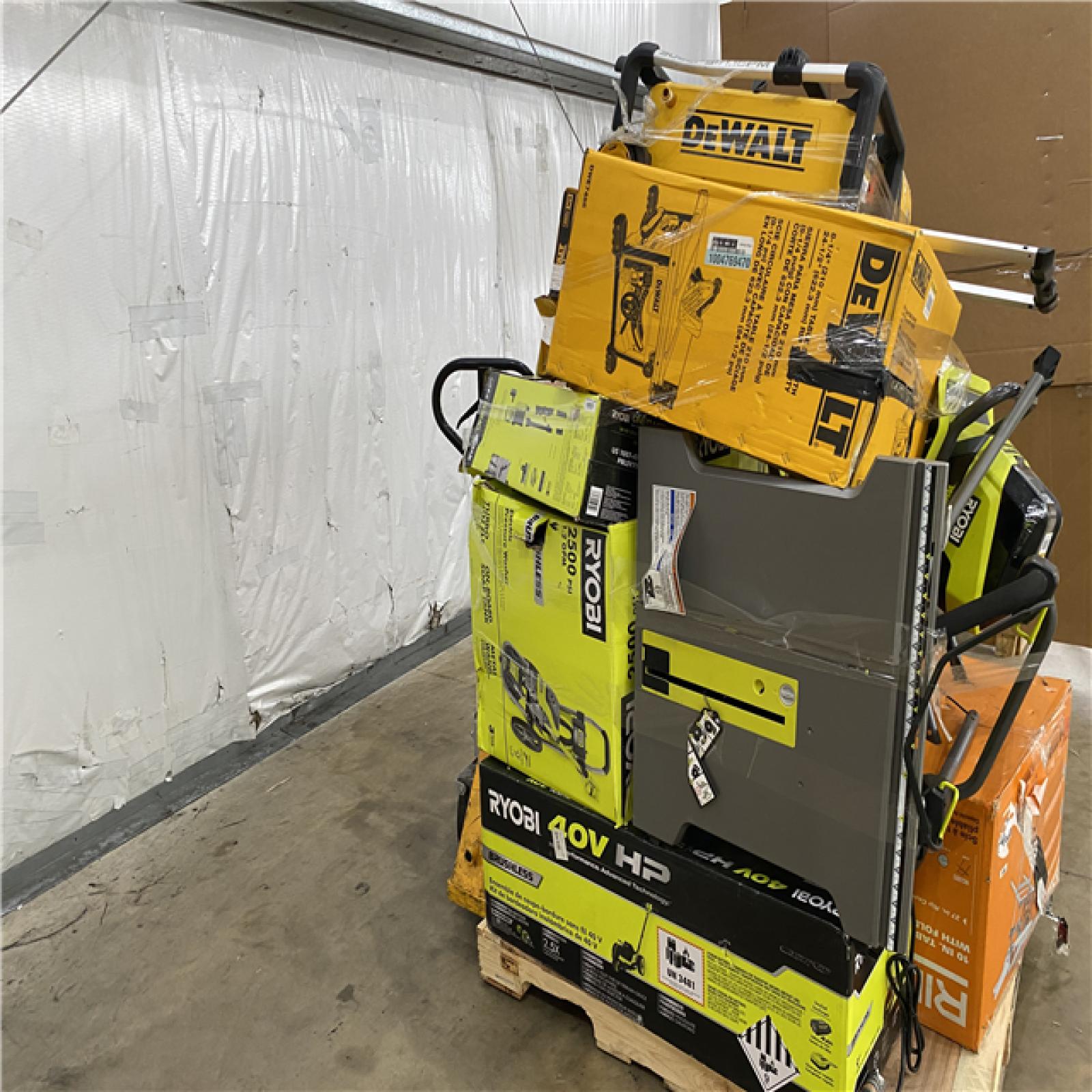 Houston Location AS IS - Tool Pallet