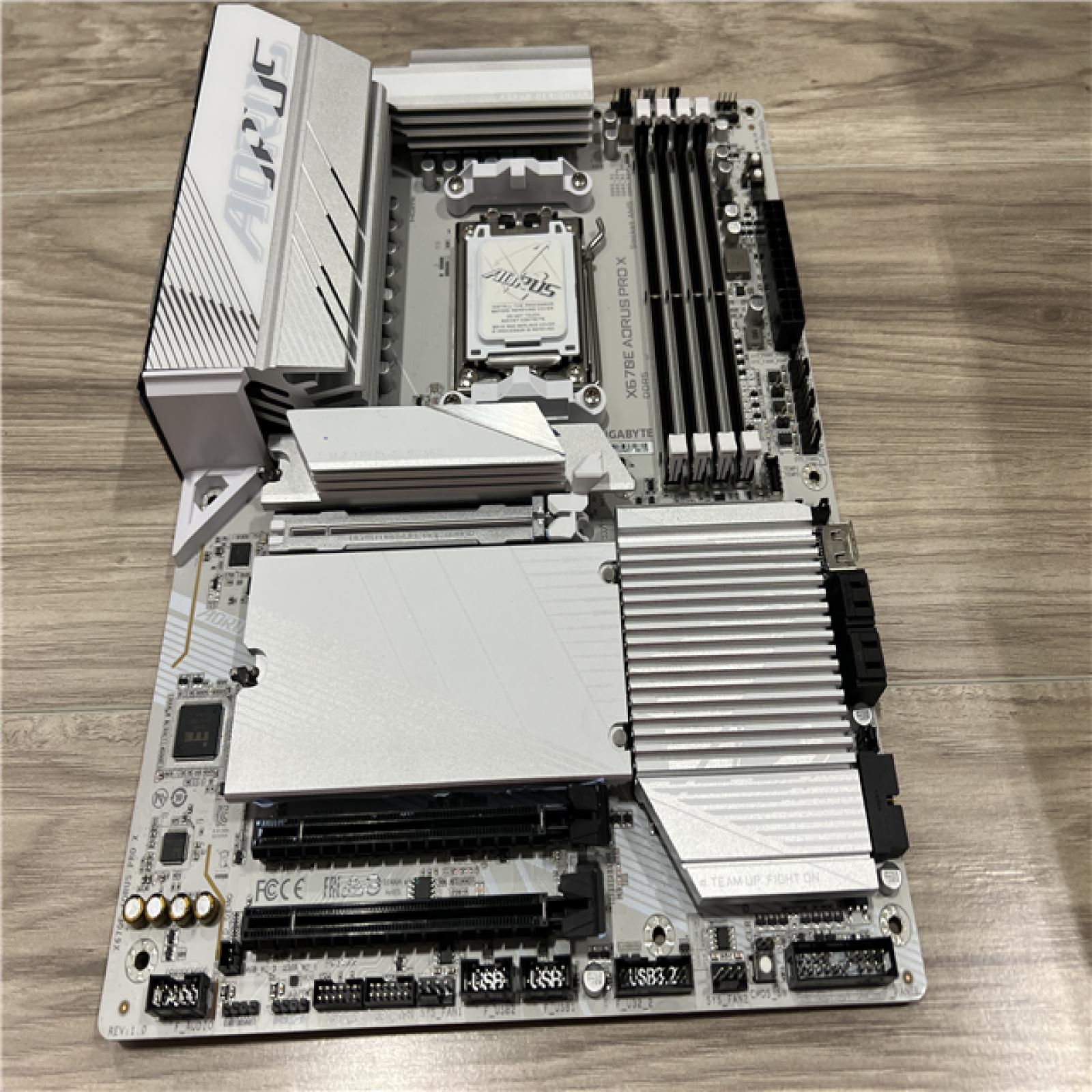 AS-IS GIGABYTE X670E AORUS PRO X AM5 LGA 1718 AMD X670E ATX Motherboard DDR5