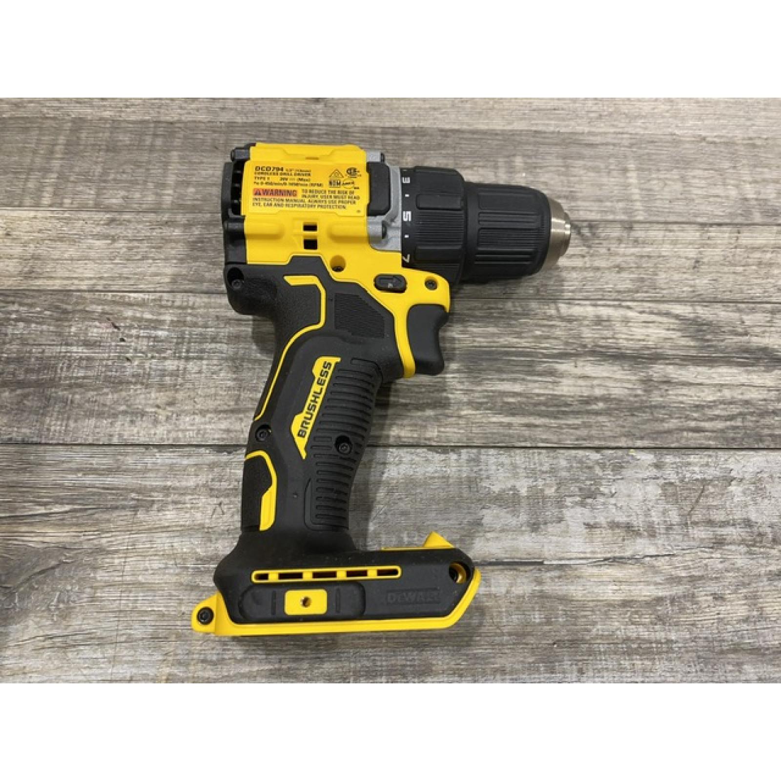 AS-IS DEWALT Atomic 20V Lithium-Ion Cordless Compact 1/2 in. Drill/Driver Kit