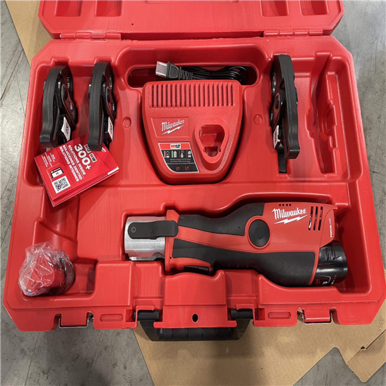 LIKE NEW! M12 12-Volt Lithium-Ion Force Logic Cordless Press Tool Kit