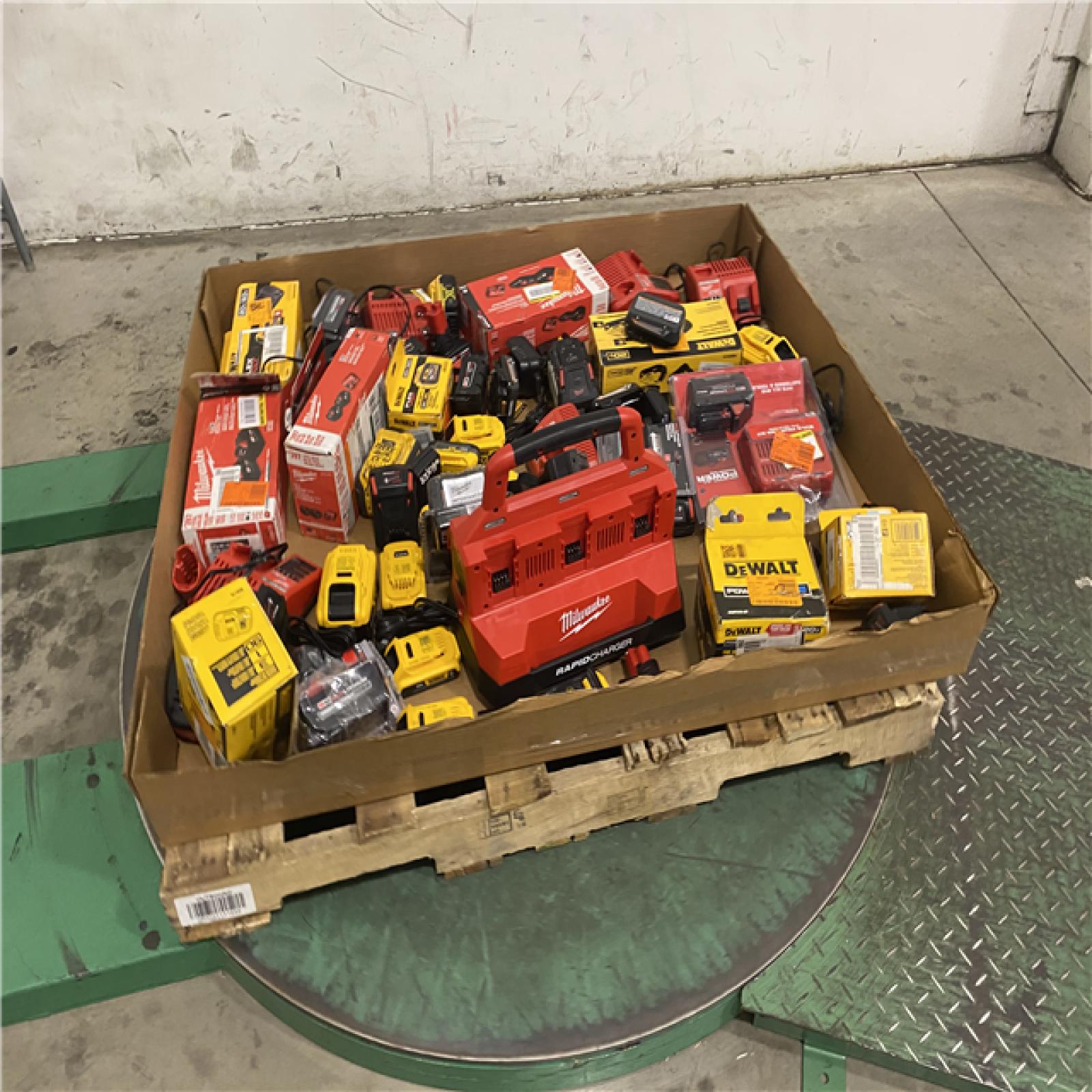 Dallas Location - As-Is Battery Tool Pallet