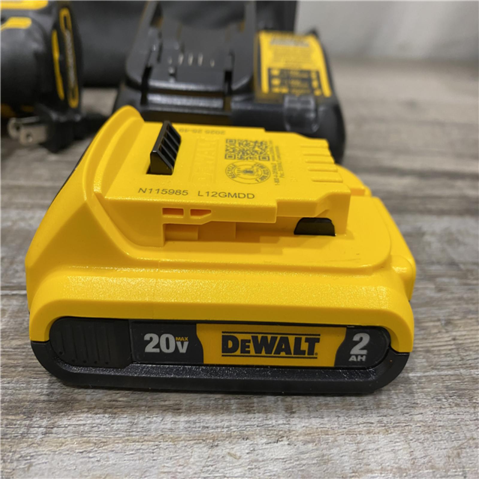 AS-IS DEWALT Atomic 20V Max Lithium-Ion Brushless Cordless Compact 1/4 in. Impact Driver Kit
