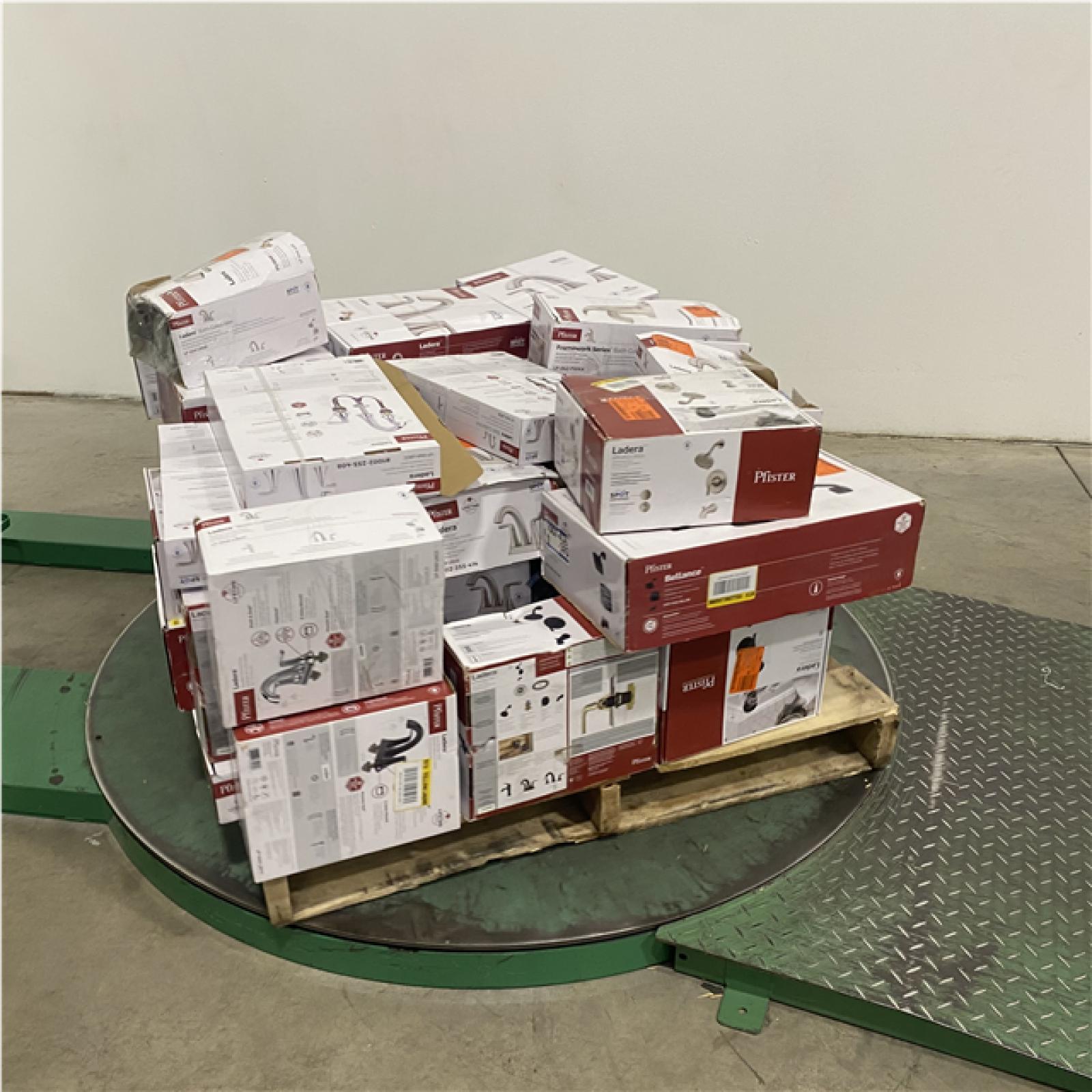 Dallas Location - As-Is Bath & Kitchen Faucets Palllet