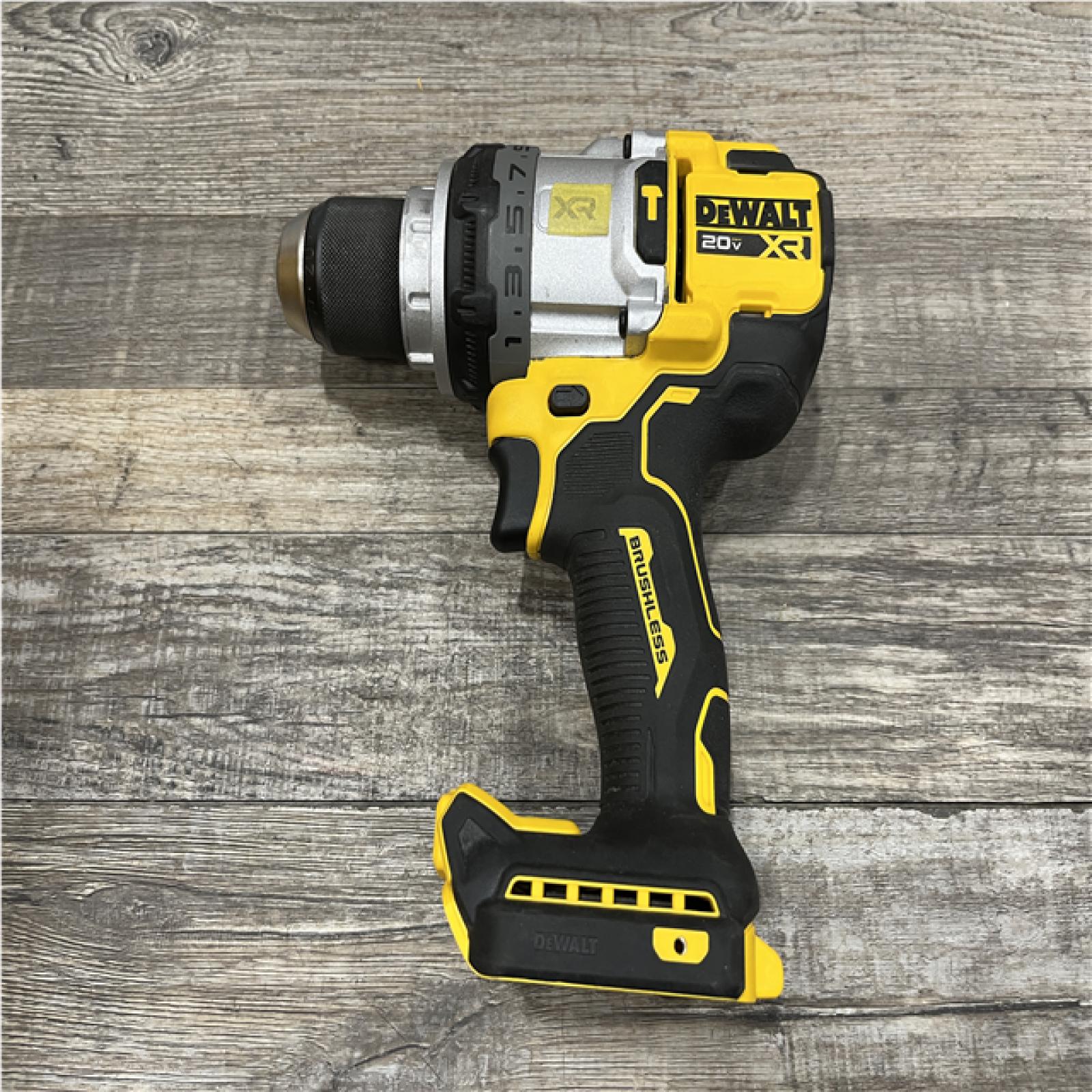 AS-IS DEWALT 20V XR Lithium-Ion Cordless Hammer Drill Kit