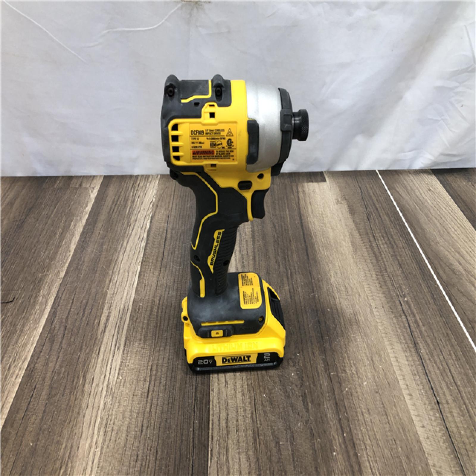 AS-IS DEWALT Atomic 20V Max Lithium-Ion Brushless Cordless Compact 1/4 in. Impact Driver Kit