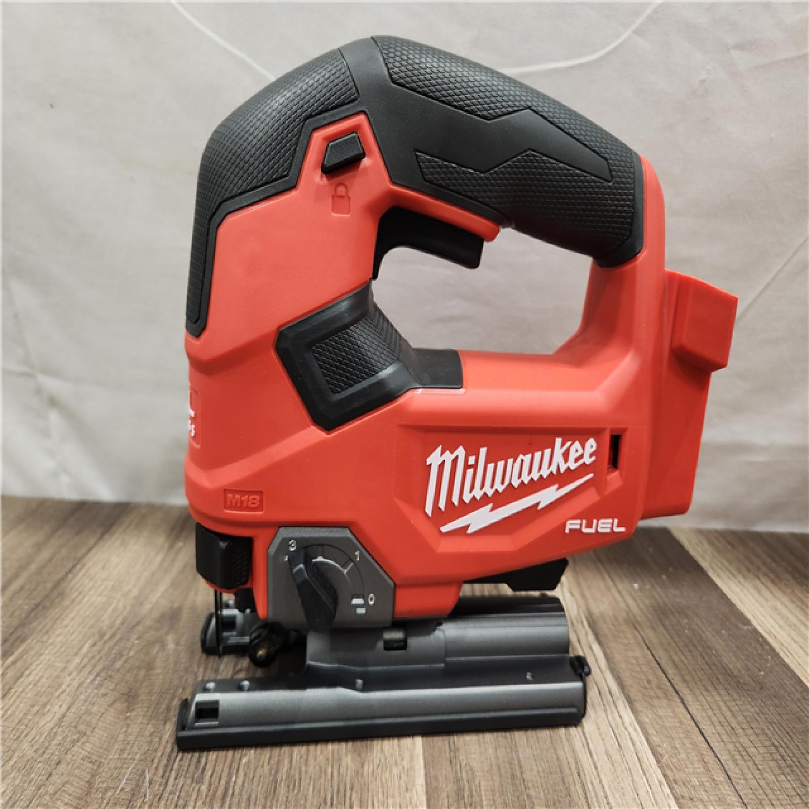 AS-IS- Milwaukee M18 FUEL 18V Lithium-Ion Brushless Cordless Jig Saw (Tool-Only)
