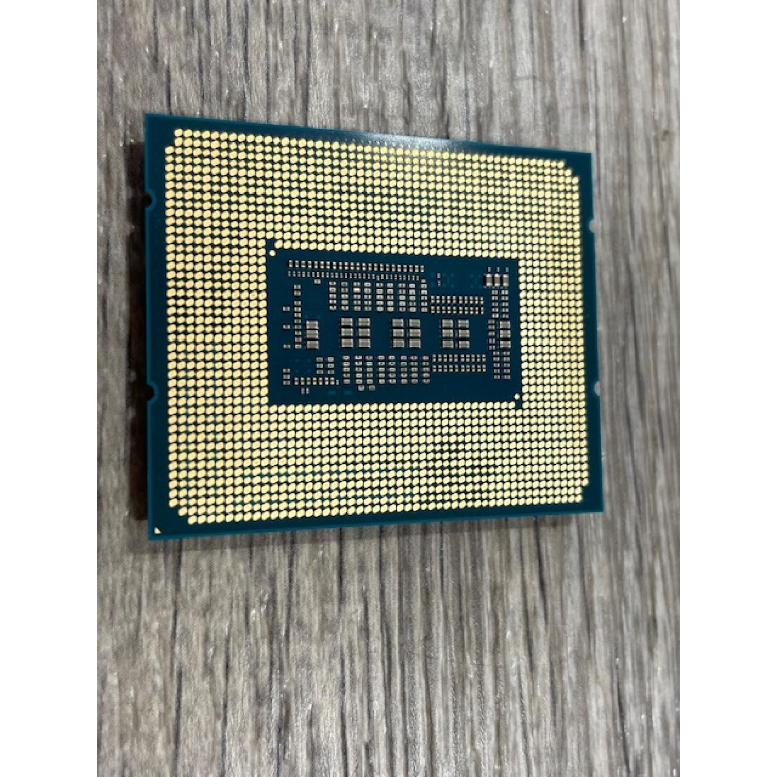 AS-IS Intel - Core i7-14700K 14th Gen 20-Core 28-Thread - 4.3GHz (5.6GHz Turbo) Socket LGA 1700 Unlocked Desktop Processor - Multi