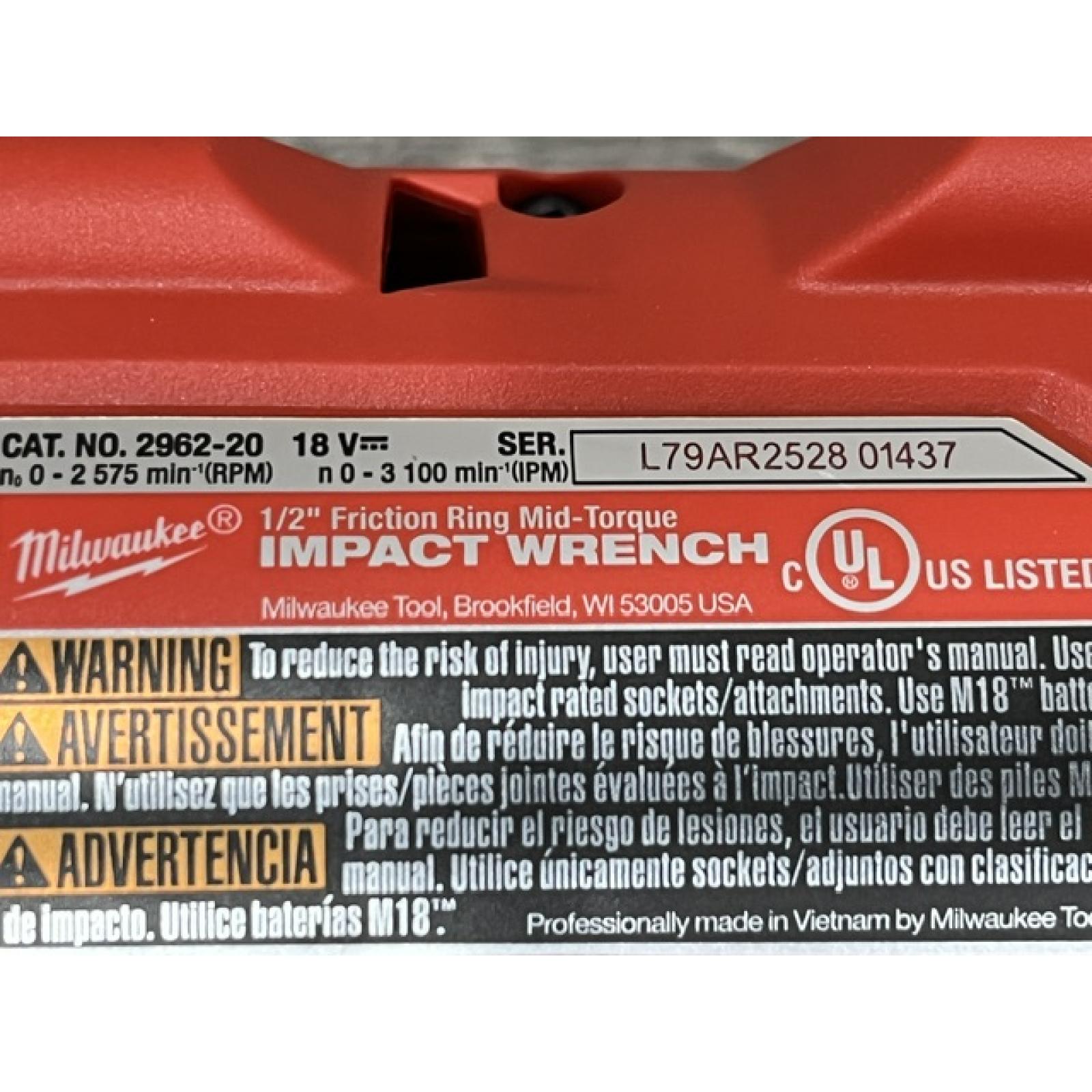 AS-IS Milwaukee FUEL 18V Cordless Mid Torque 1/2 in. Impact Wrench w/ 12 FUEL 3/8 in. Ratchet Combo Kit