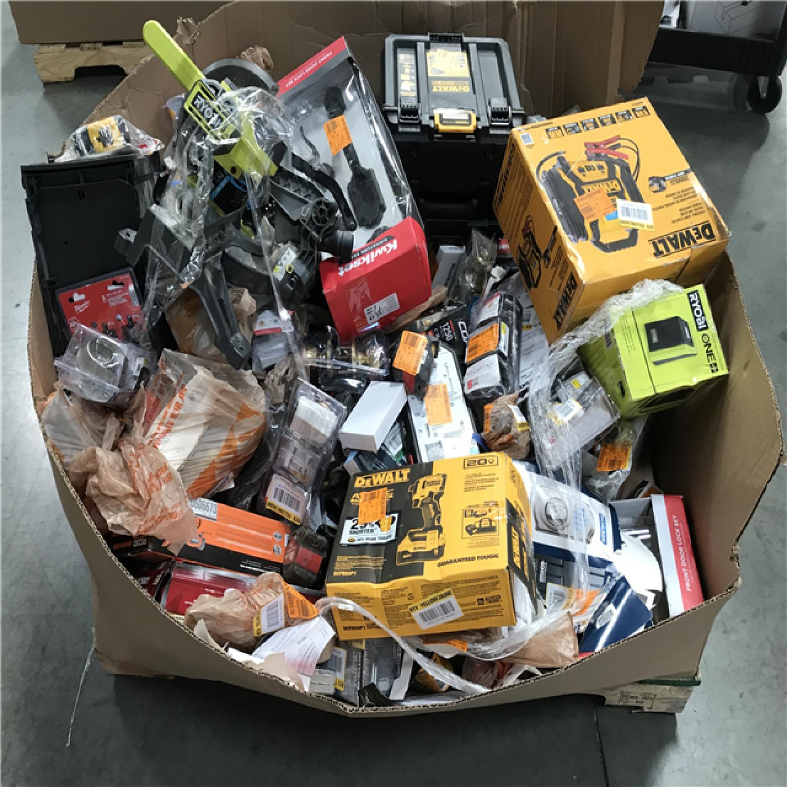 CALIFORNIA AS-IS HARDWARE & TOOL PALLET