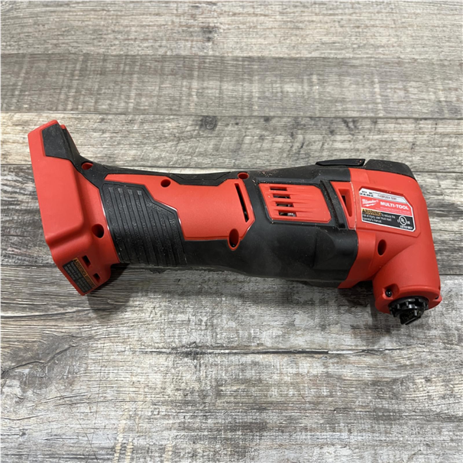 AS-IS Milwaukee 18V Lithium-Ion Cordless Oscillating Multi-Tool (Tool-Only)