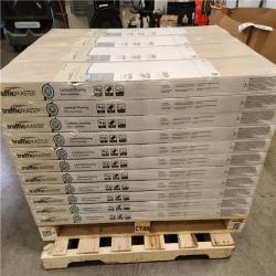 Phoenix Location NEW TrafficMaster Rockwood Oak 7 mm T x 7.64 in. W Laminate Wood Flooring (1063 sqft/44 case)