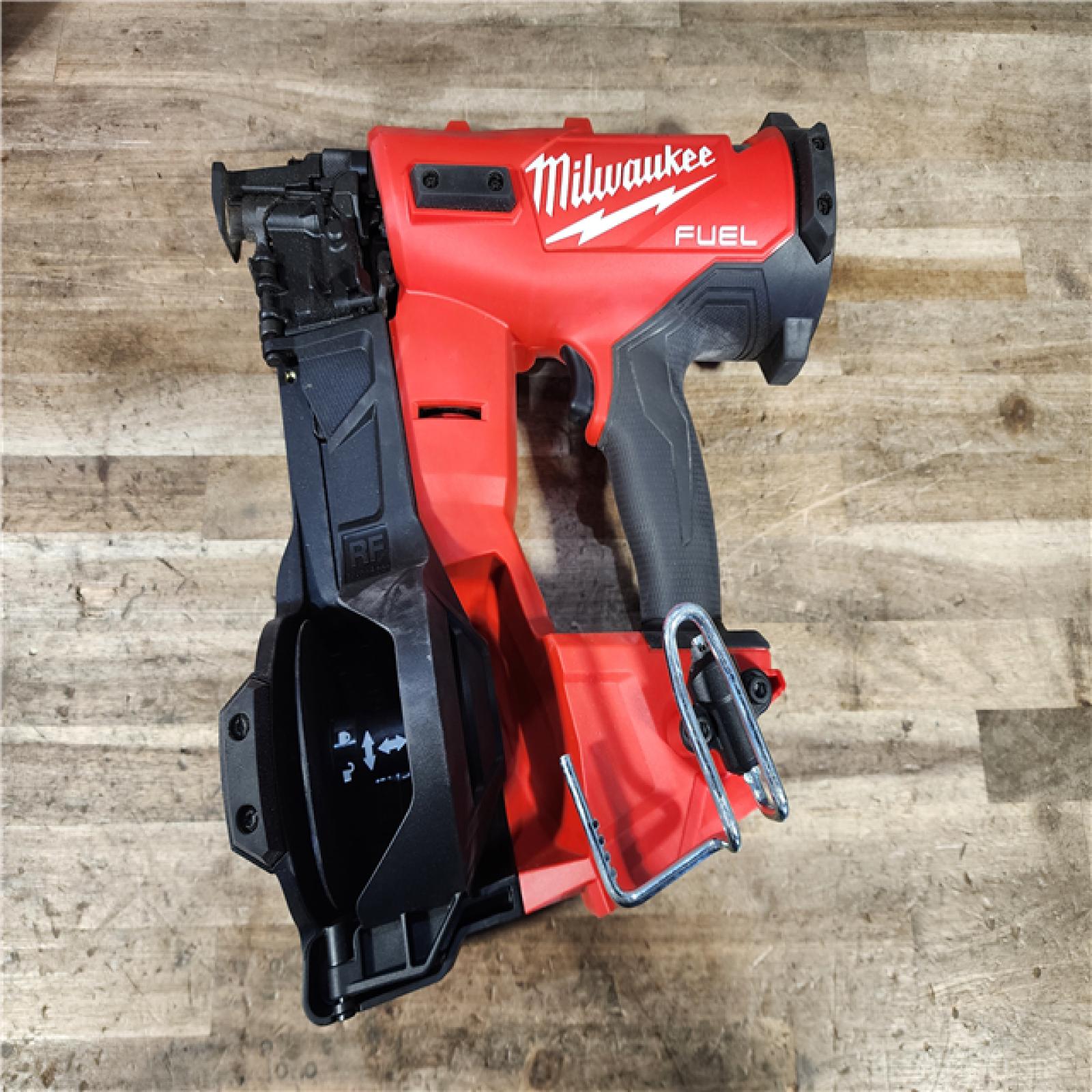 HOUSTON LOCATION - AS-IS (APPEARS LIKE NEW) Milwaukee FUEL 18-Volt Lithium-Ion Brushless Cordless Coil Roofing Nailer (Tool Only)