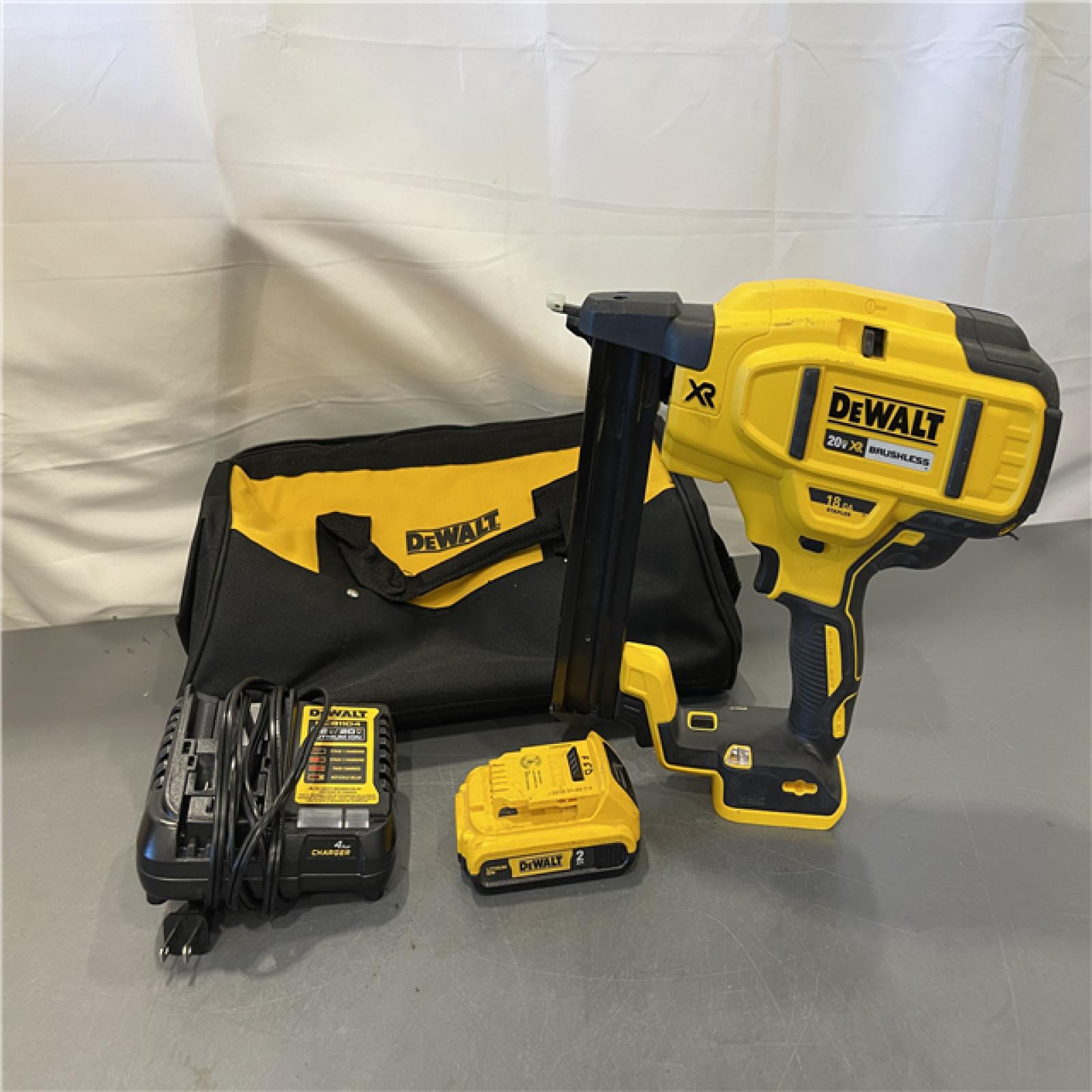 AS-IS - DeWALT 20-Volt MAX 18ga Cordless Brushless Narrow Crown Stapler Kit