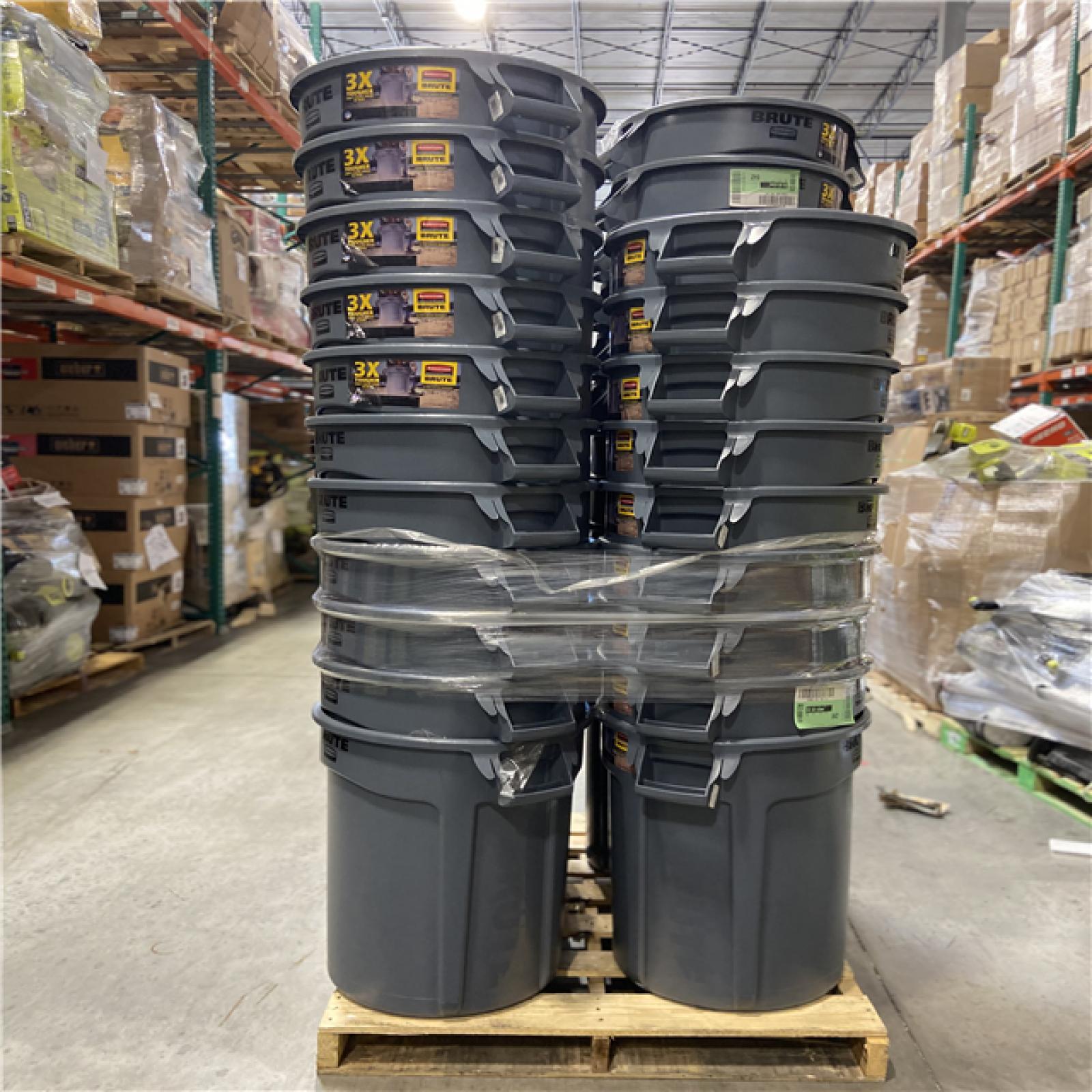DALLAS LOCATION - Rubbermaid Brute 32 Gal. Gray Plastic Round Container (43 UNITS)