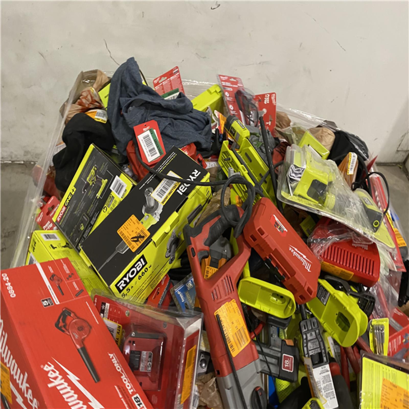 Dallas Location - As-Is Tool Pallet