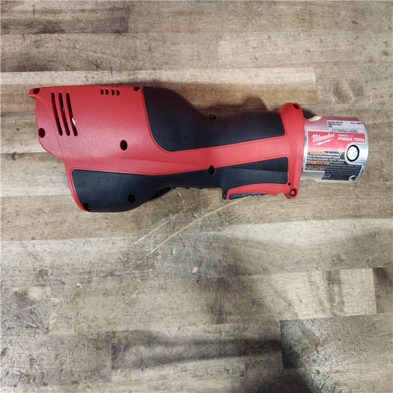 HOUSTON LOCATION - AS-IS (APPEARS LIKE NEW) MILWAUKEE 12-Volt Lithium-Ion Force Logic Cordless Press Tool Kit
